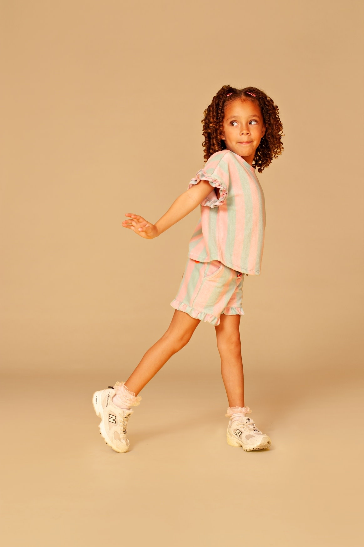 Stains & Stories girls short Mint