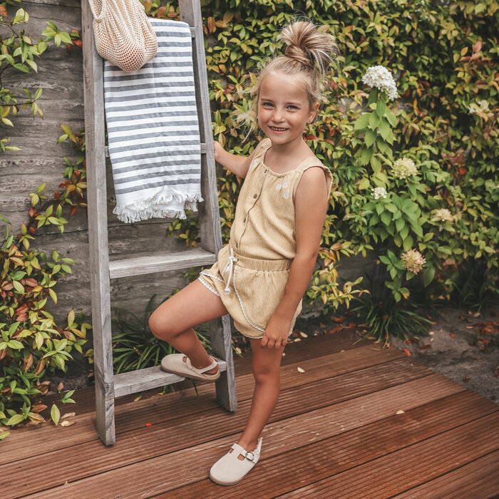 Your Wishes Wavy | Split Short Desert Dust