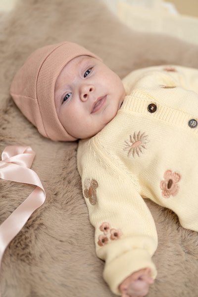 A Tiny Story baby hat Old pink