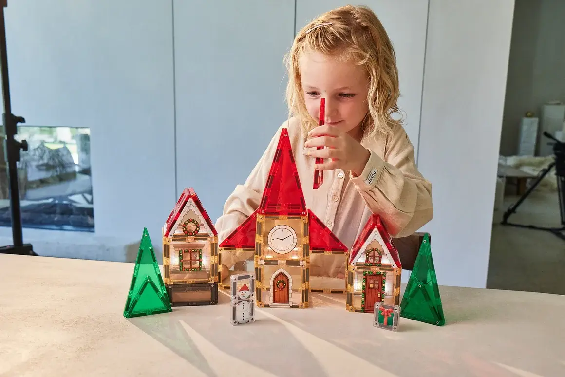 Cleverclixx Christmas Village Advent Calendar