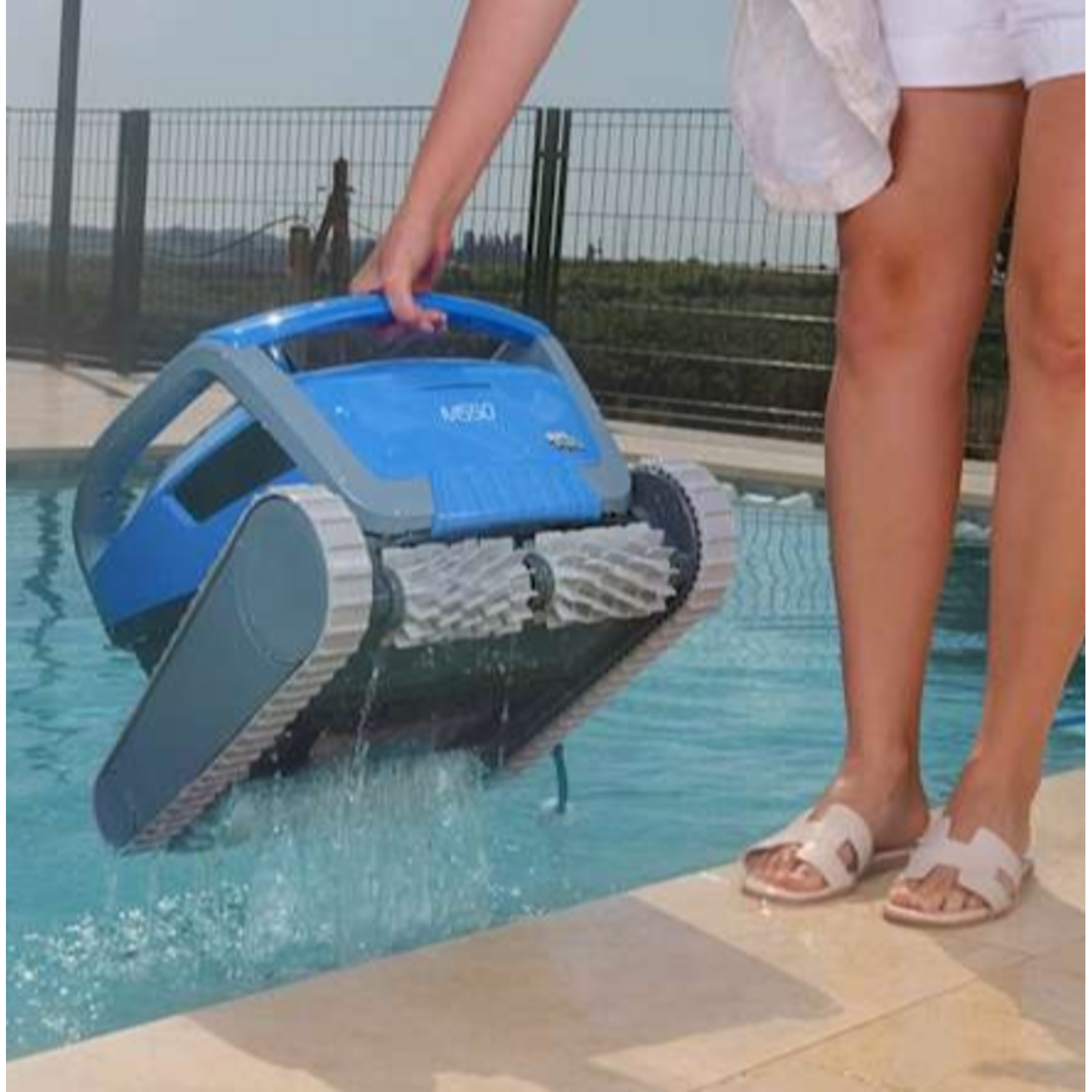 Maytronics Dolphin Dolphin M550  Zwembadrobot