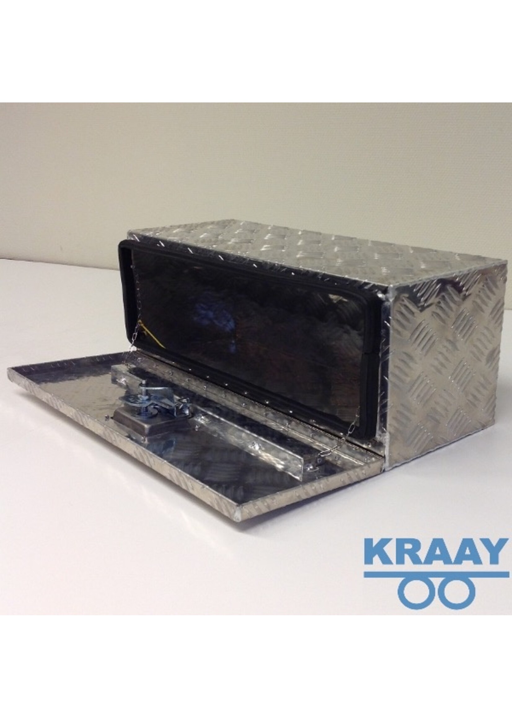 7057 Aluminium box 600x250x250