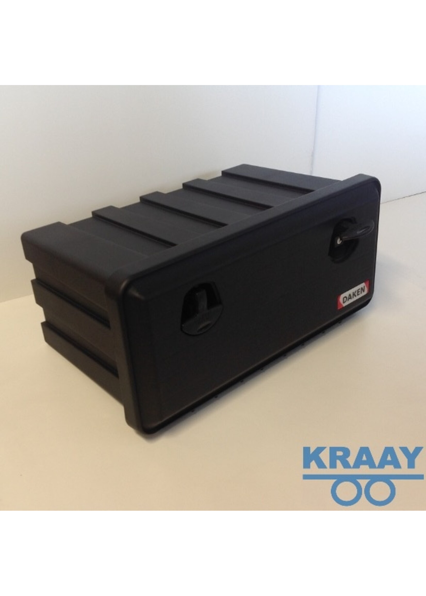 0656 Kunststof kist PVC 750x350x450 met 2 sloten