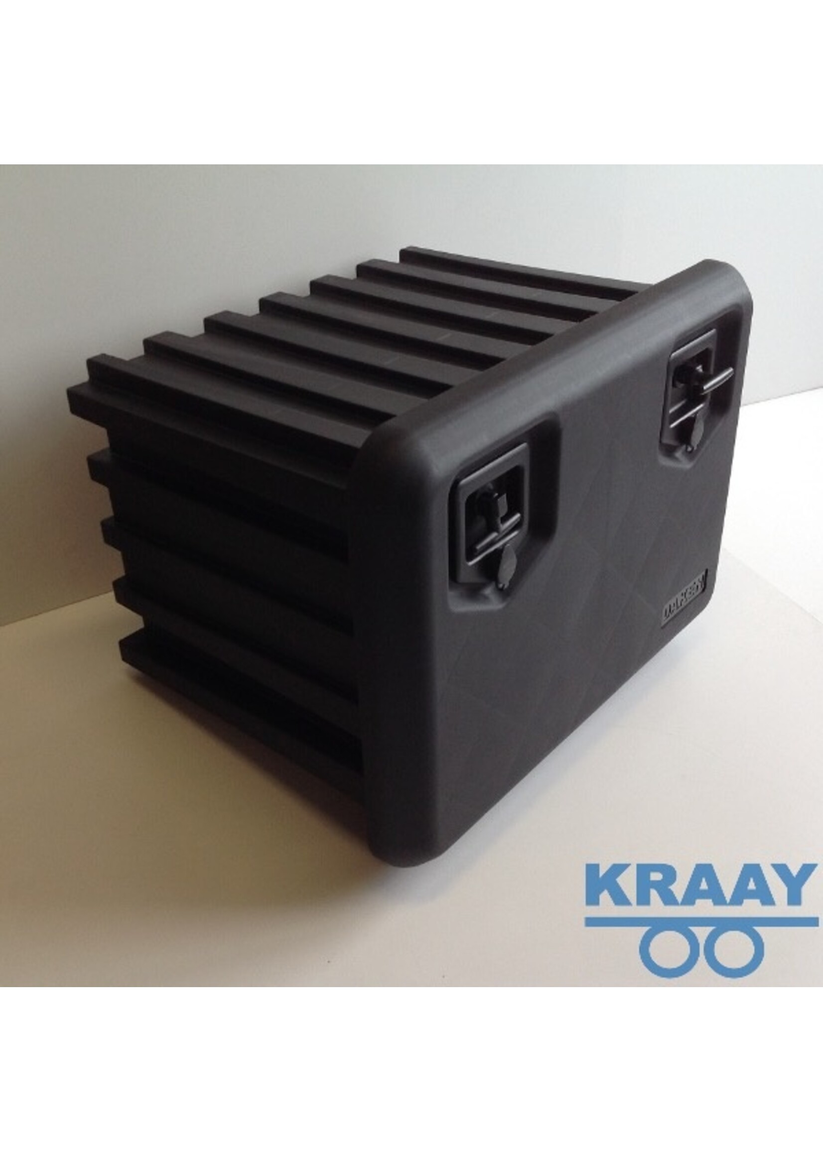 7042 Kunststof kist PVC 685x500x500 met 2 sloten