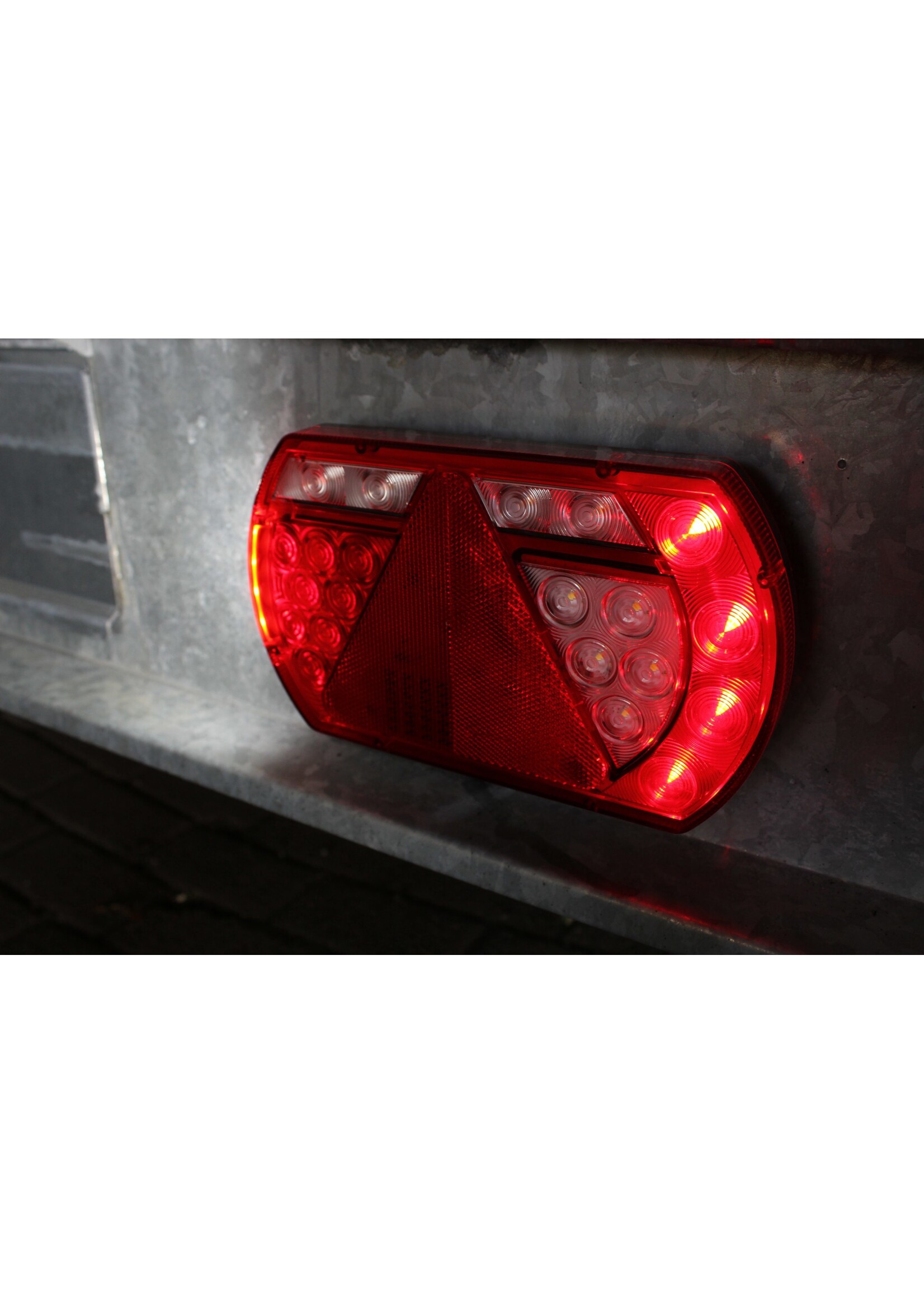 Lucidity Led Achter Verlichting ( standaard ) Gemonteerd L & R