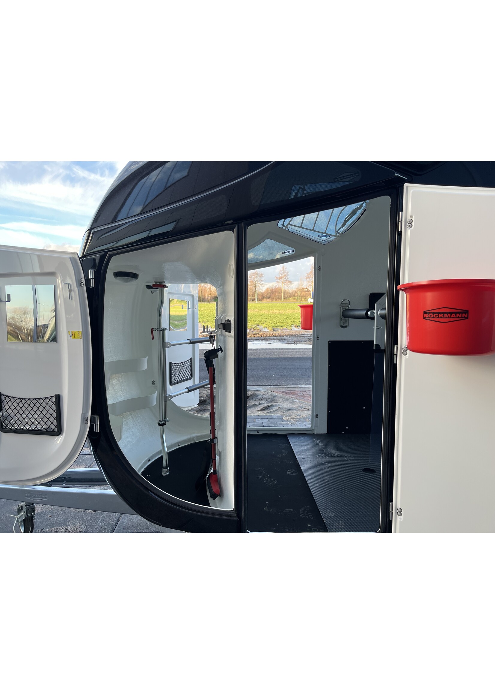 Bockmann Bockmann Neo L SKA -WCF-  | 2.700 Kg |  Zadelkamer & Trapbescherming ALL-INN AKTIE