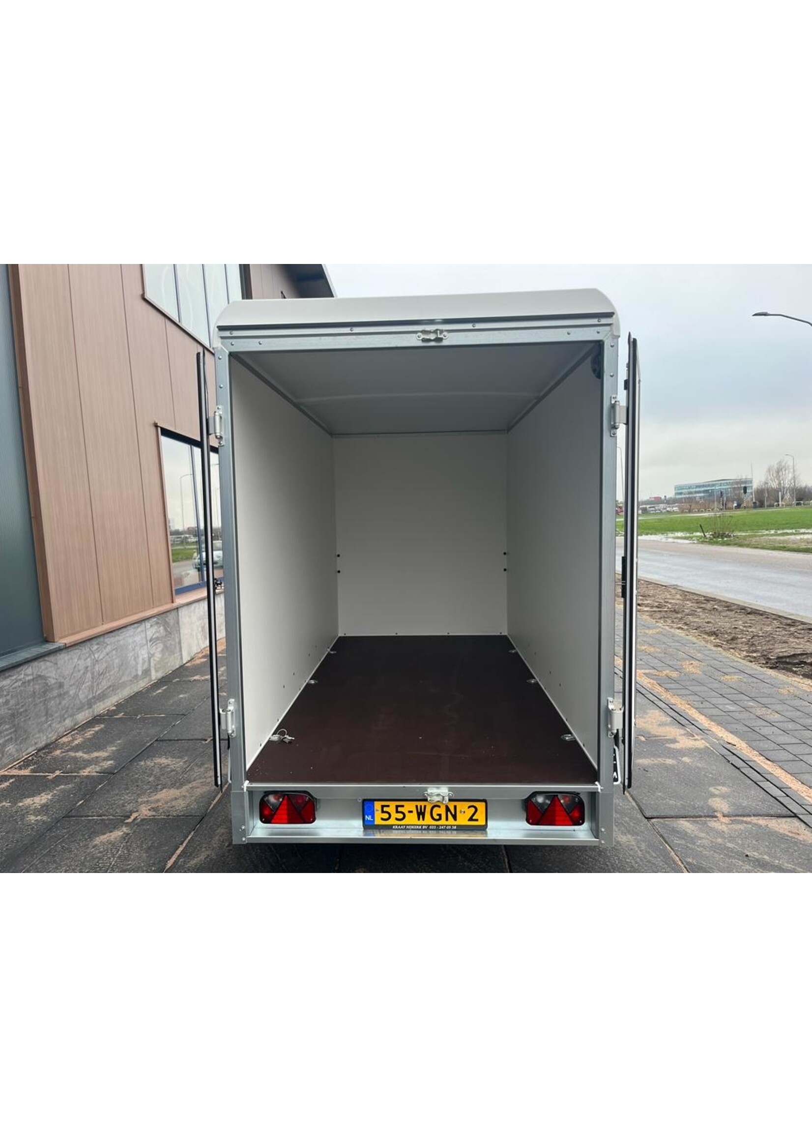 Bockmann Böckmann Gesloten Aanhangwagen | 3015L x 1500B x 1820 H | Geremd | ALL-INN AKTIE