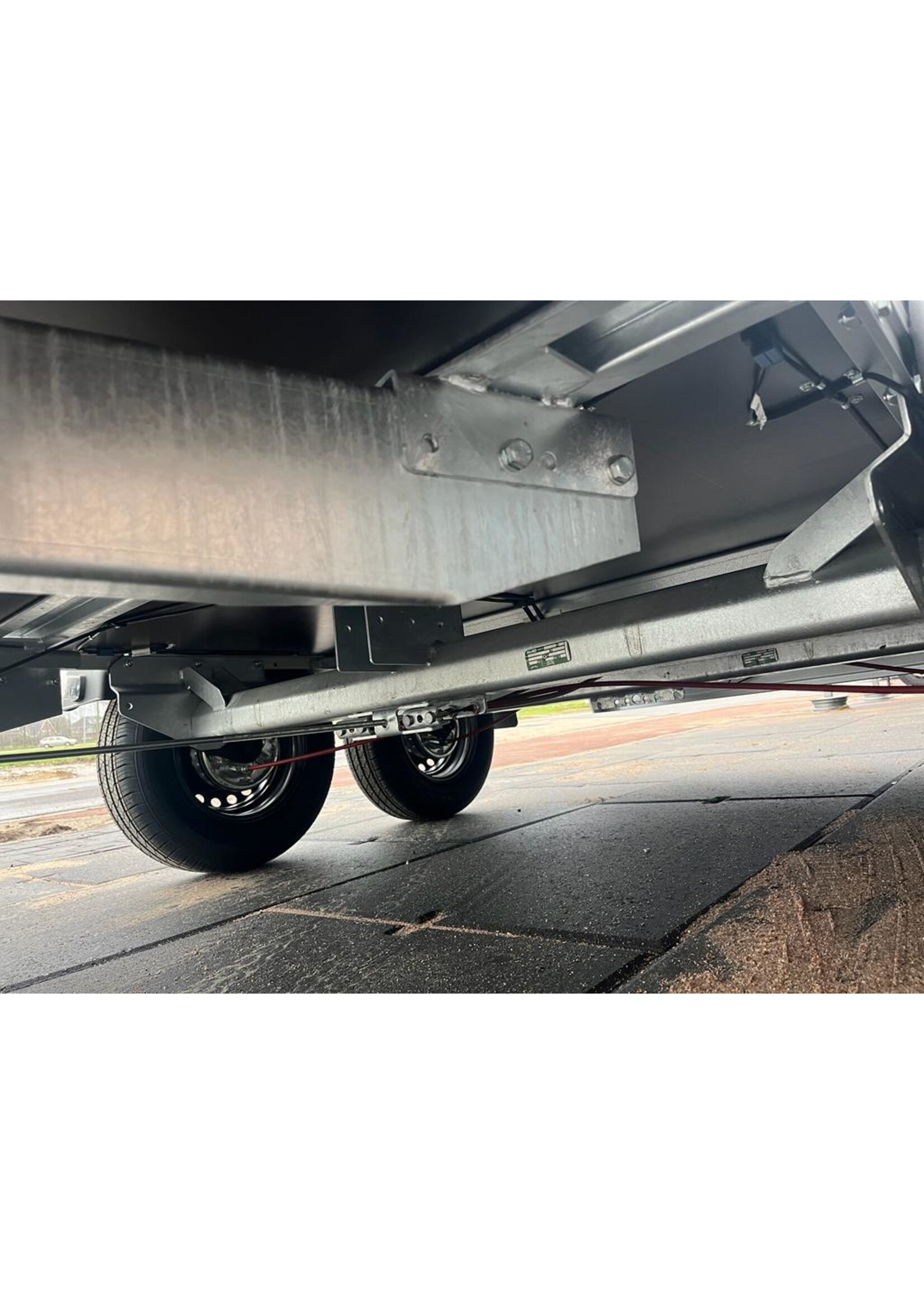 Bockmann Böckmann Gesloten Aanhangwagen | 3015L x 1500B x 1820 H | Geremd | ALL-INN AKTIE