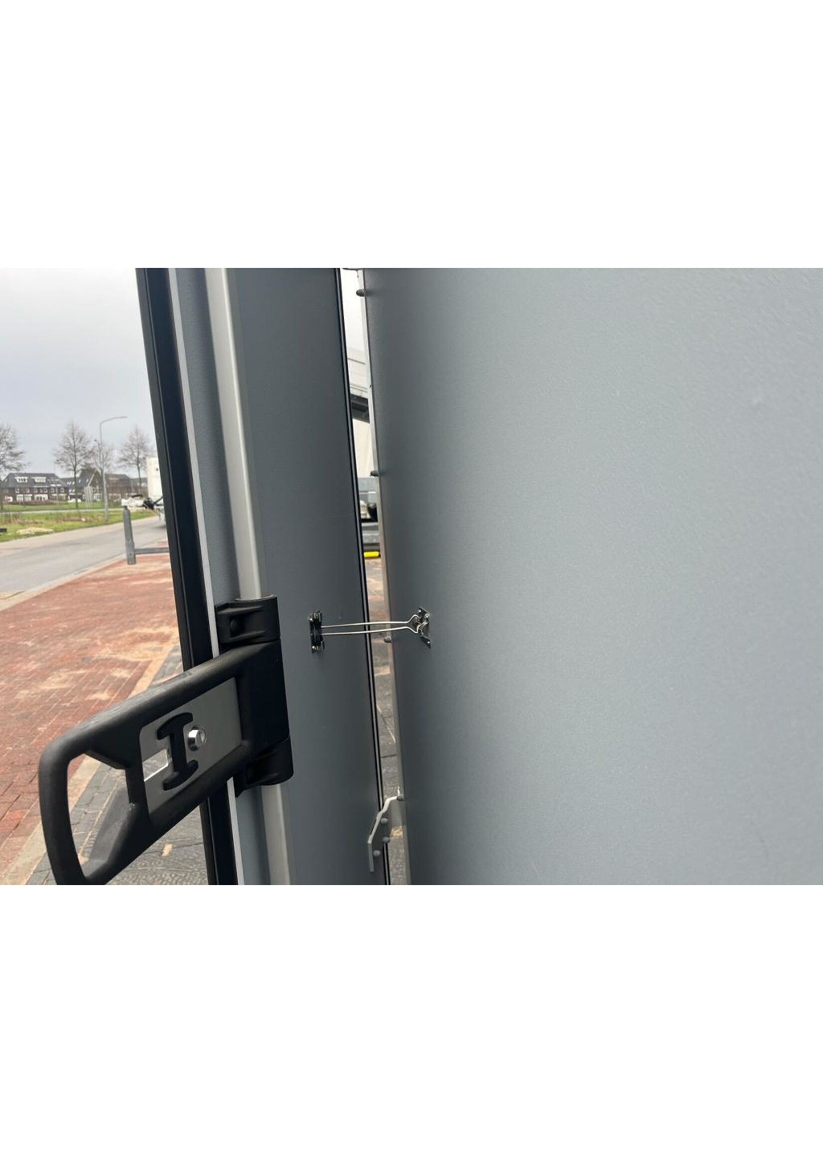 Bockmann Böckmann Gesloten Aanhangwagen | 3015L x 1500B x 1820 H | Geremd | ALL-INN AKTIE