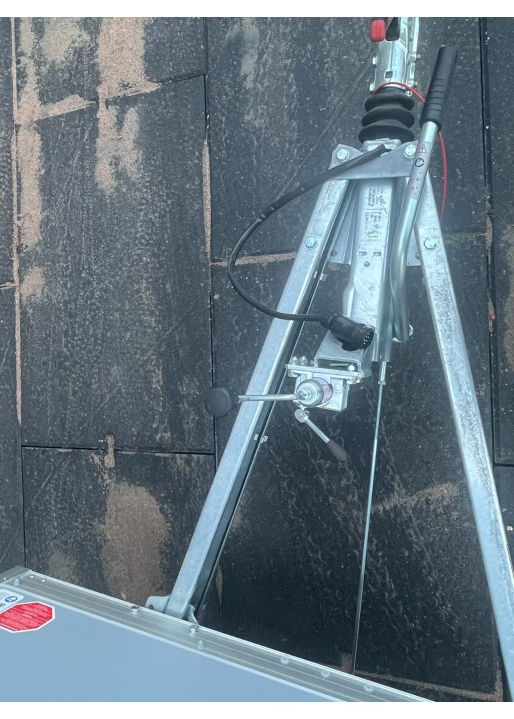 Bockmann Böckmann Gesloten Aanhangwagen | 3015L x 1500B x 1520H | Geremd  | ALL-INN AKTIE