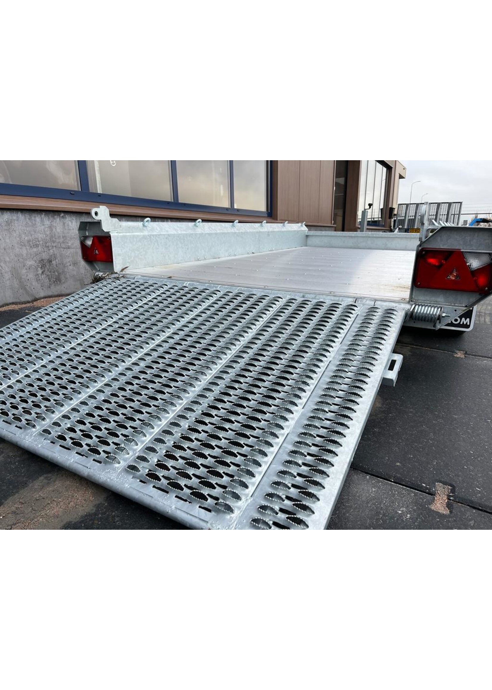Hulco Hulco Terrax- 2 |  294 x 150 x 27 Cm | 3.000 Kg | 100 Cm Klep | ALL-IN AKTIE!