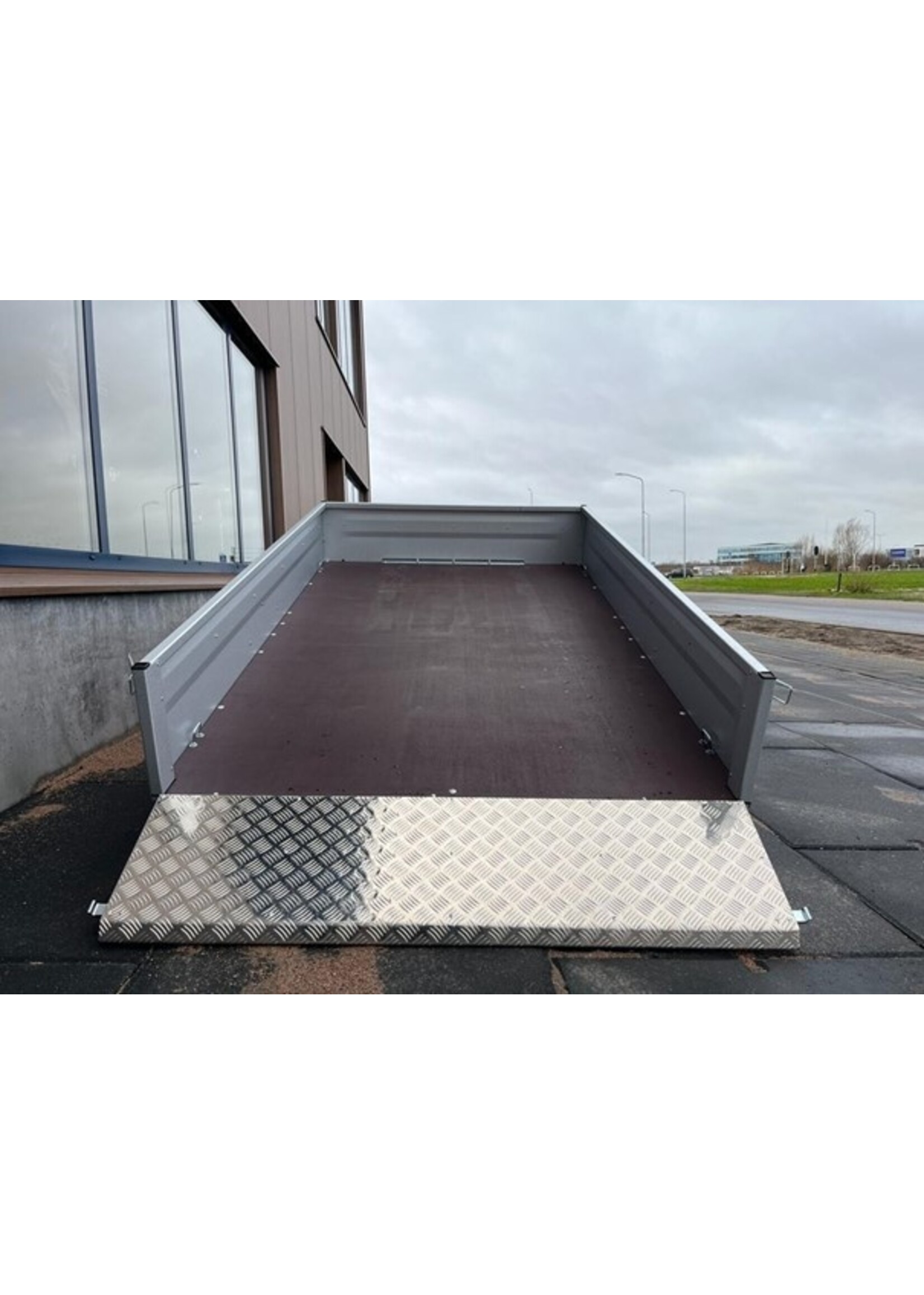 Bockmann Böckmann RKEU4-K Light Kantelbare aanhangwagen | 243x143x34 Cm | 750 Kg | Ongeremd | ALL-INN AKTIE