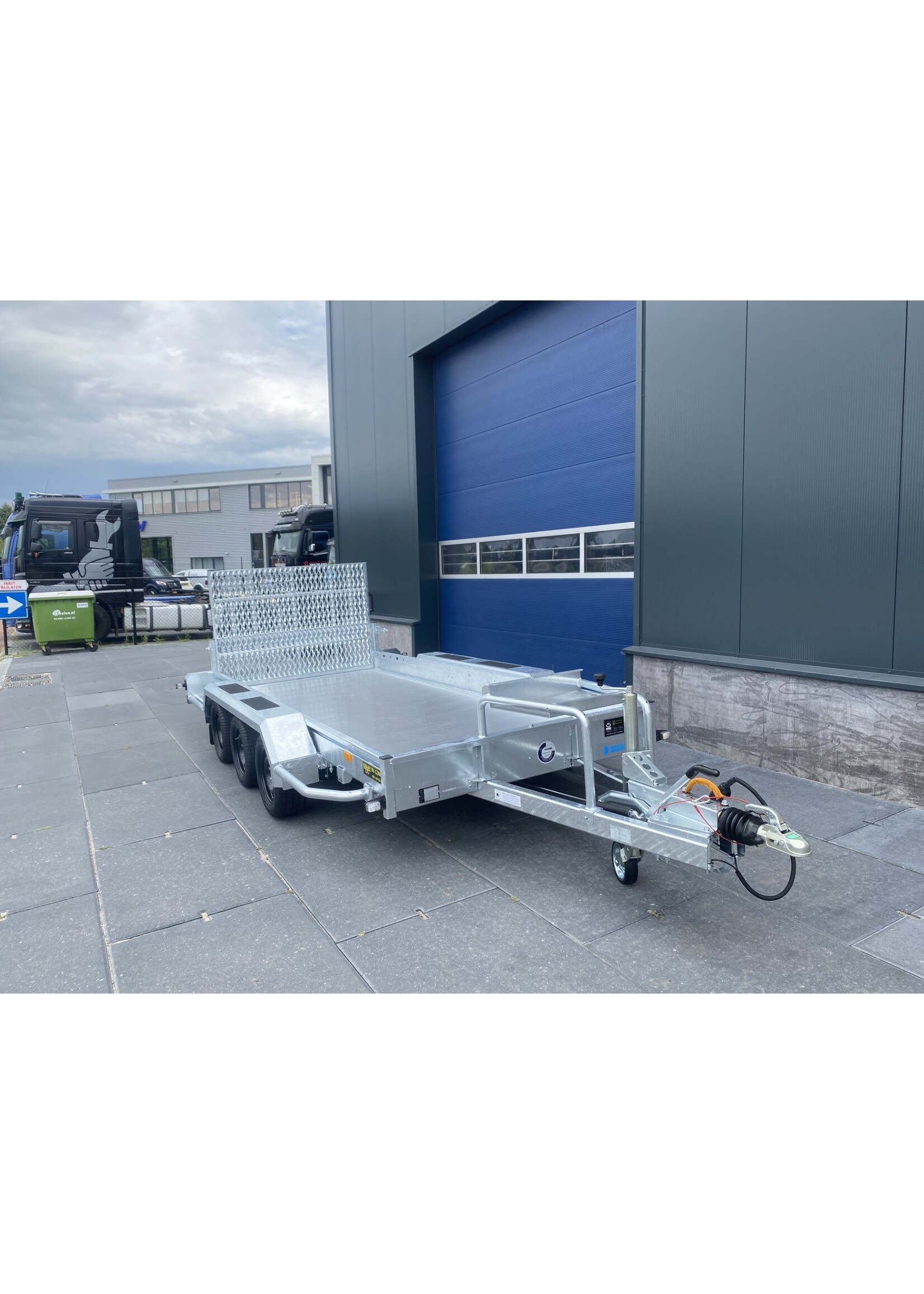 Hapert Hapert Indigo LF-3 |  405 x 159 cm |  3.500 kg | Geremd | ALL - IN AKTIE!