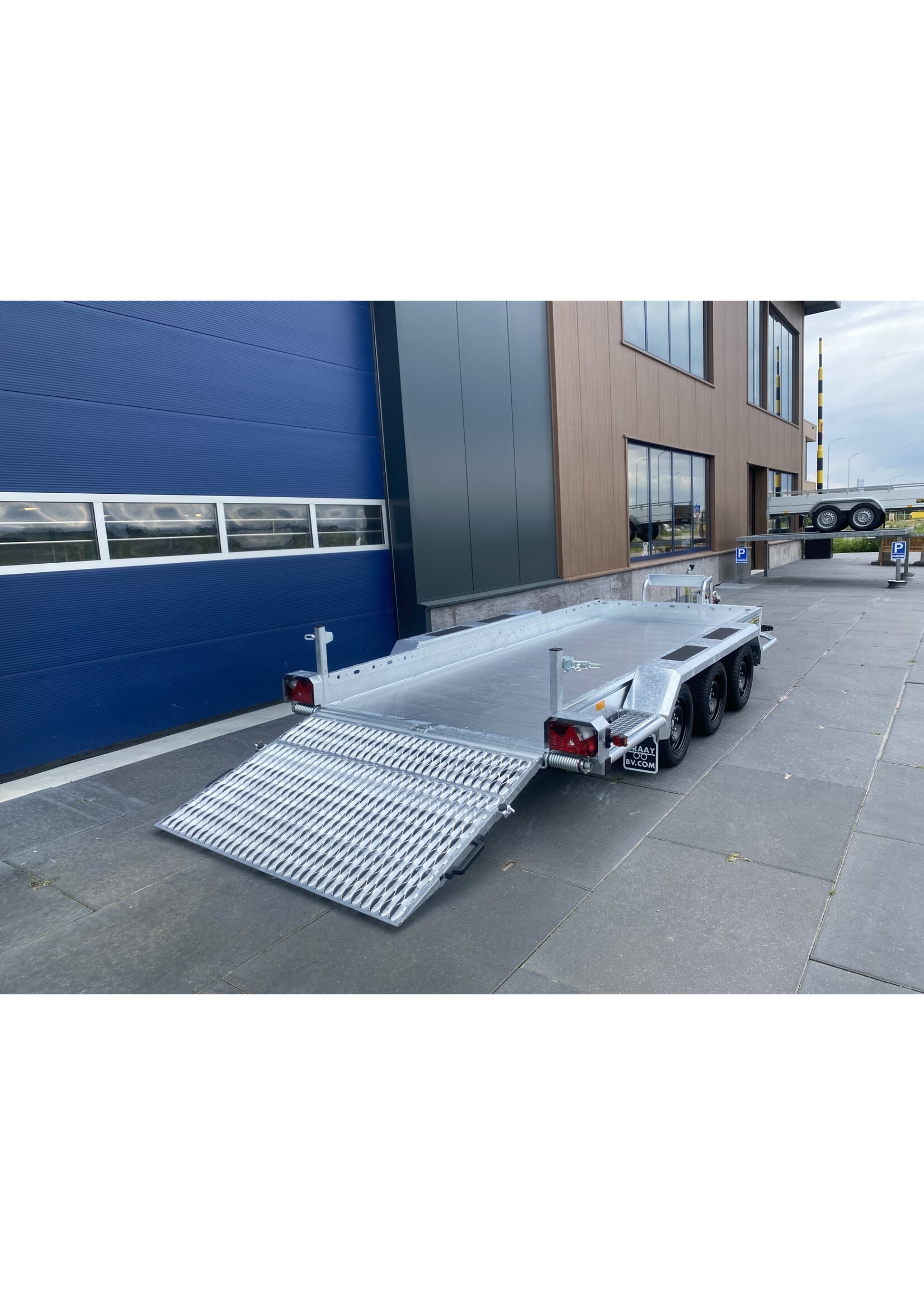 Hapert Hapert Indigo LF-3 |  405 x 159 cm |  3.500 kg | Geremd | ALL - IN AKTIE!