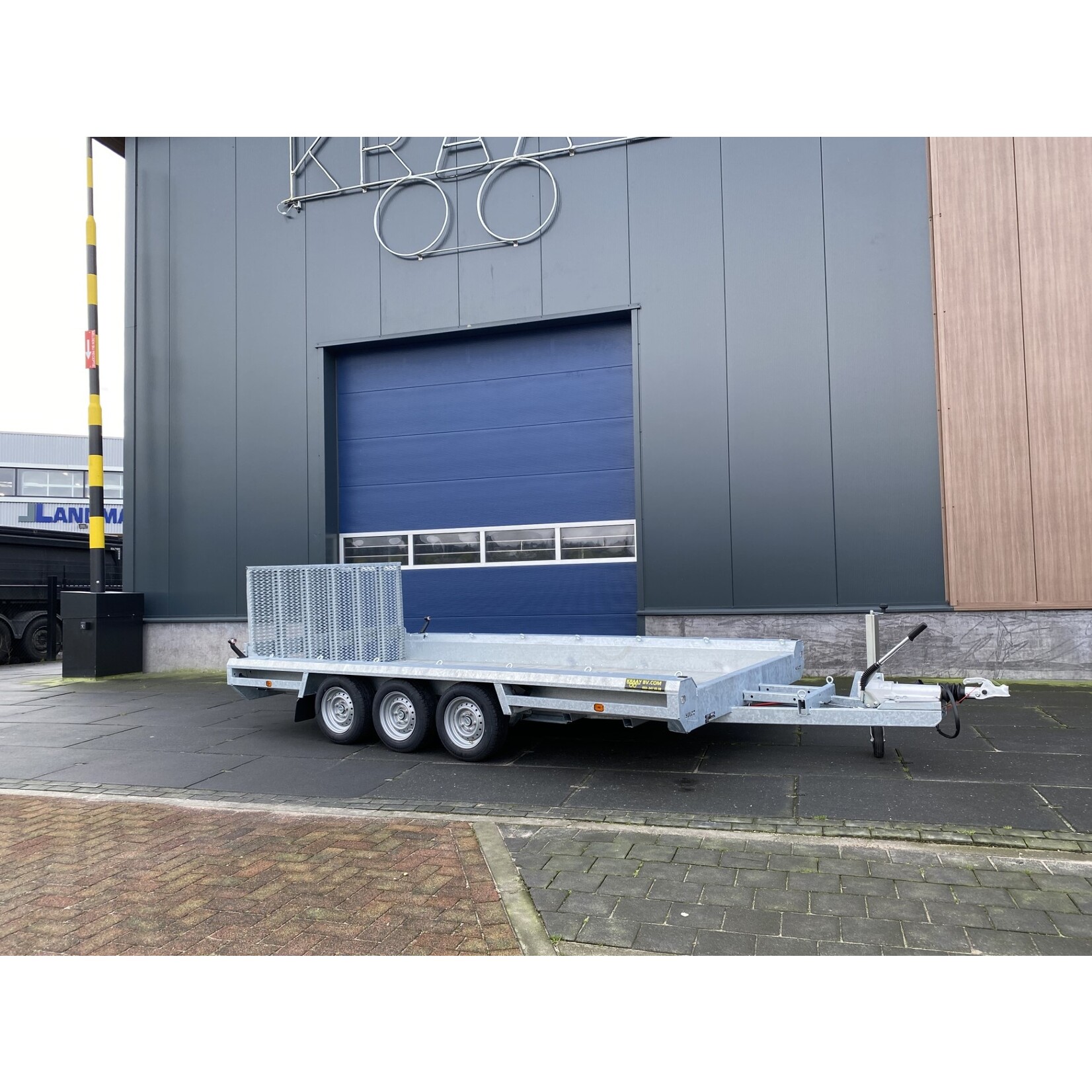 Hulco Hulco Terrax-3  394 x 180 x 27 Cm 3.500 Kg 100 Cm Klep Geremd ALL-INN AKTIE