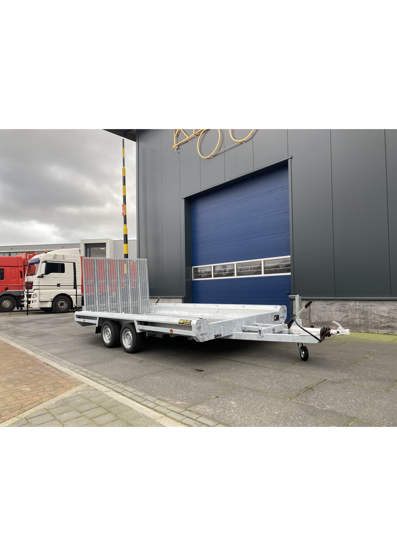 Hulco Hulco Terrax -2 | 394 x 180 Cm |  3.500 Kg | 150 Cm  Klep |  ALL-IN AKTIE!
