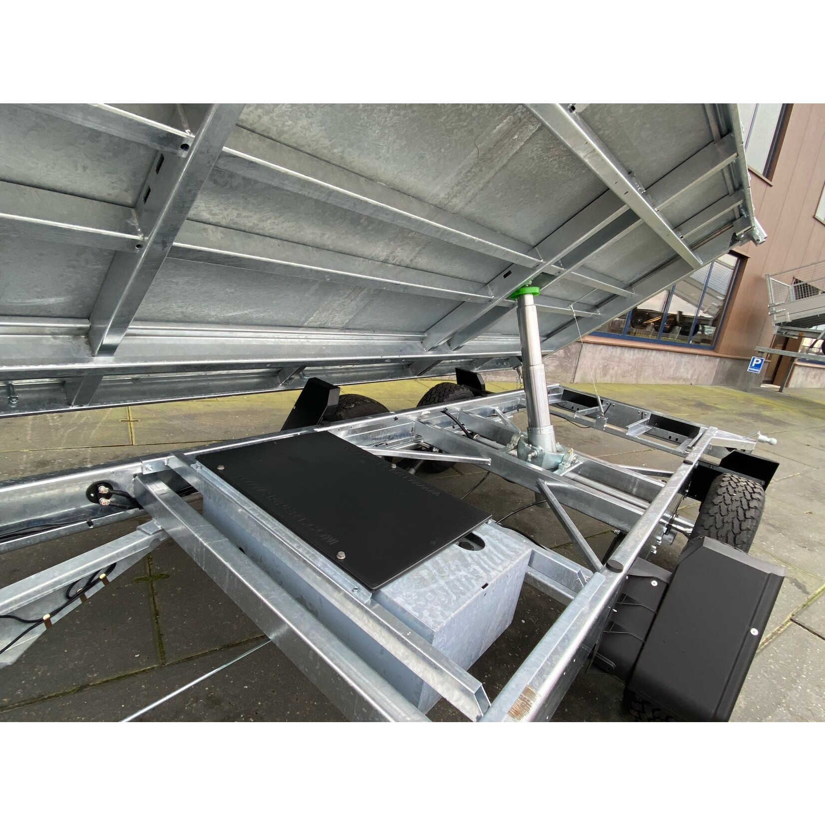 Hapert Hapert 3-zijdige kipper Cobalt Ferro HM-2 |  375 x 185 x 40 Cm | 3.500 Kg | Geremd ALL - IN AKTIE!