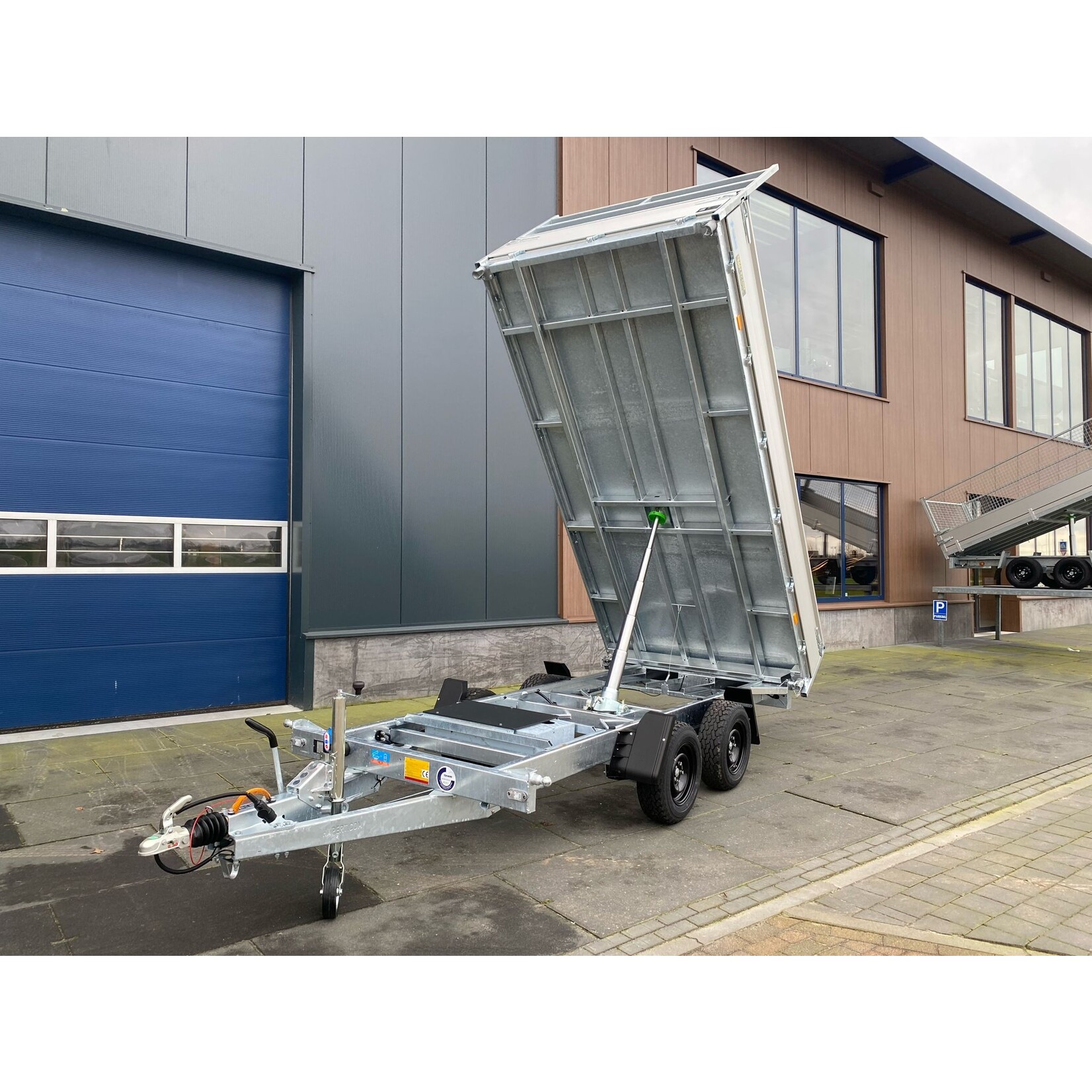 Hapert Hapert 3-zijdige kipper Cobalt Ferro HM-2 |  375 x 185 x 40 Cm | 3.500 Kg | Geremd ALL - IN AKTIE!