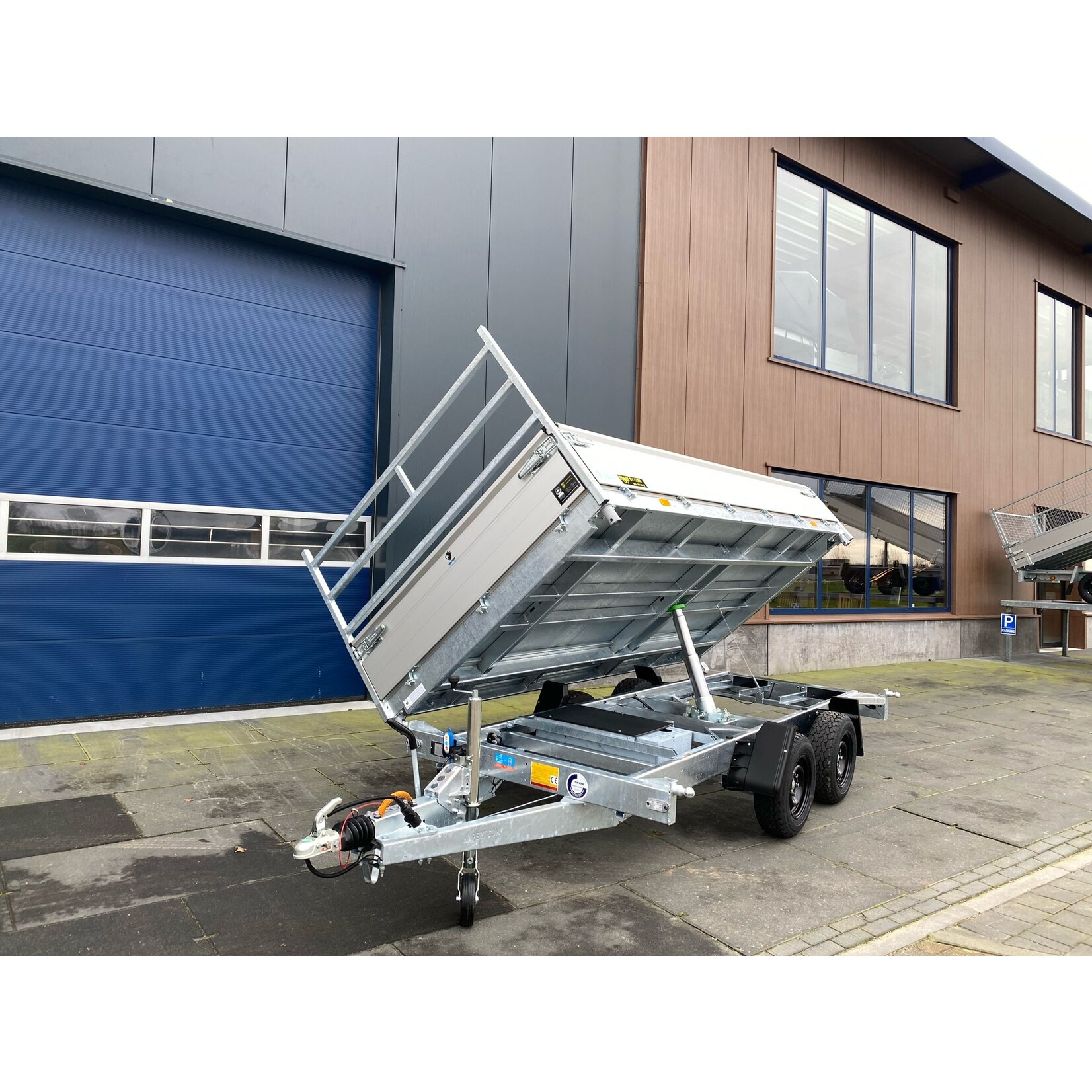 Hapert Hapert 3-zijdige kipper Cobalt Ferro HM-2 |  375 x 185 x 40 Cm | 3.500 Kg | Geremd ALL - IN AKTIE!