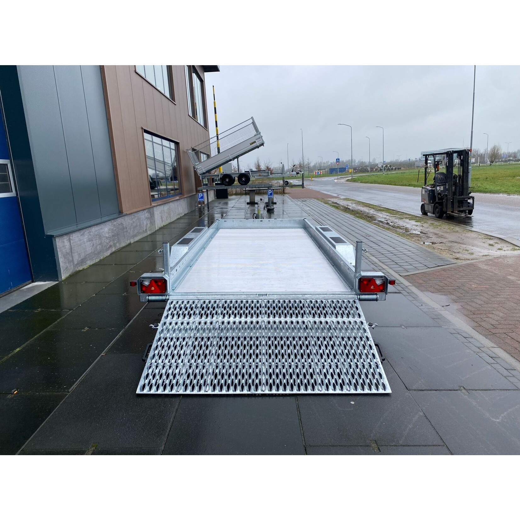 Hapert Hapert Indigo LF-3 | 455 x 179 | 3.500 kg | Geremd ALL - IN AKTIE!