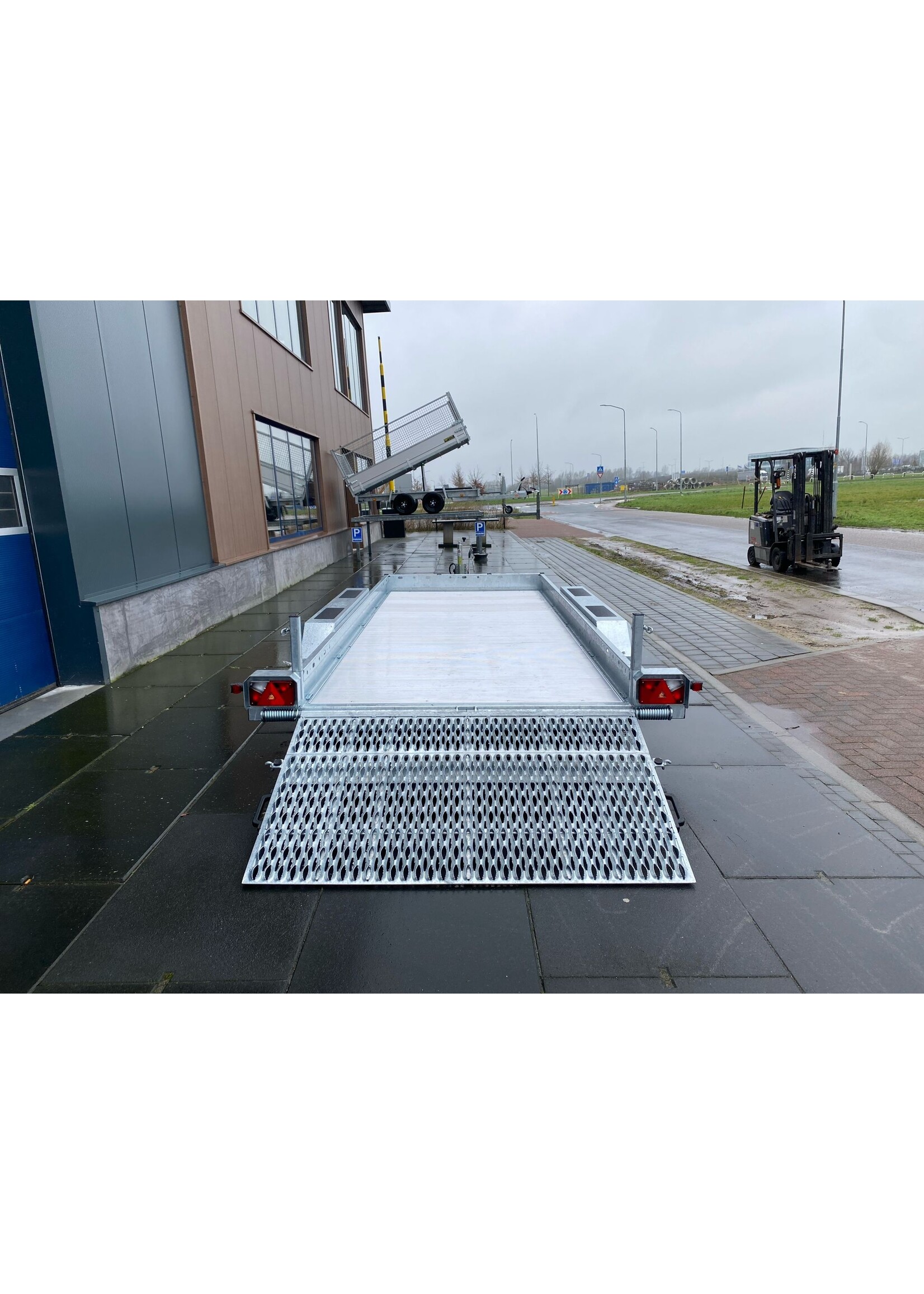 Hapert Hapert Indigo LF-3 | 455 x 179 | 3.500 kg | Geremd ALL - IN AKTIE!