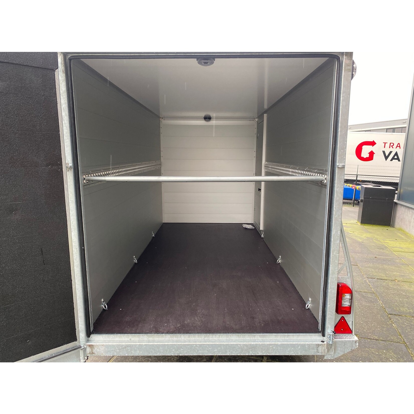 SIRIUS Sirius G375 gesloten aanhangwagen | 375 X 175 X 190 cm |  3.000 kg | ALL - IN AKTIE!