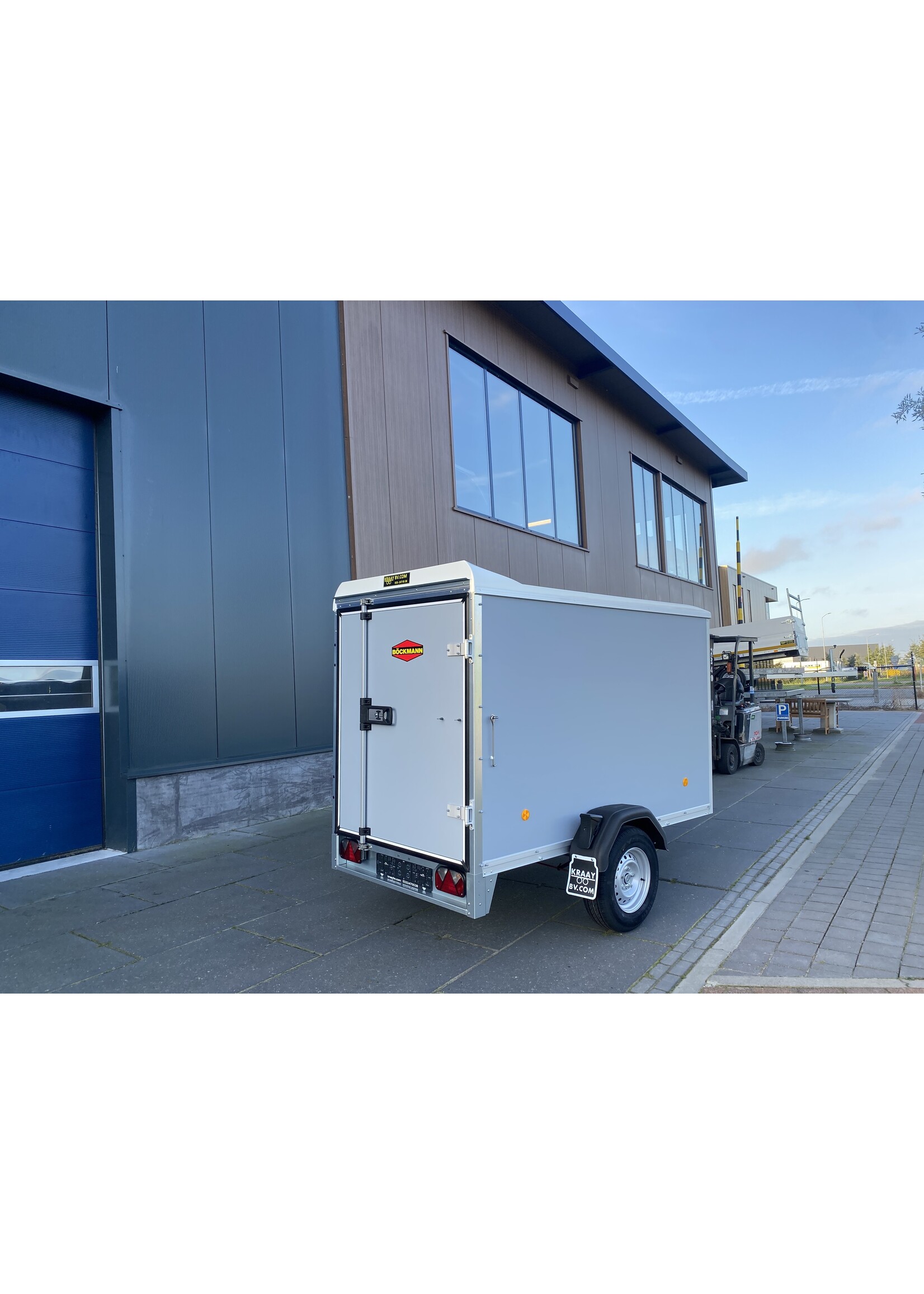 Bockmann Böckmann Gesloten Aanhangwagen | 2515L x 1300B x 1520H  | Geremd | ALL-INN AKTIE