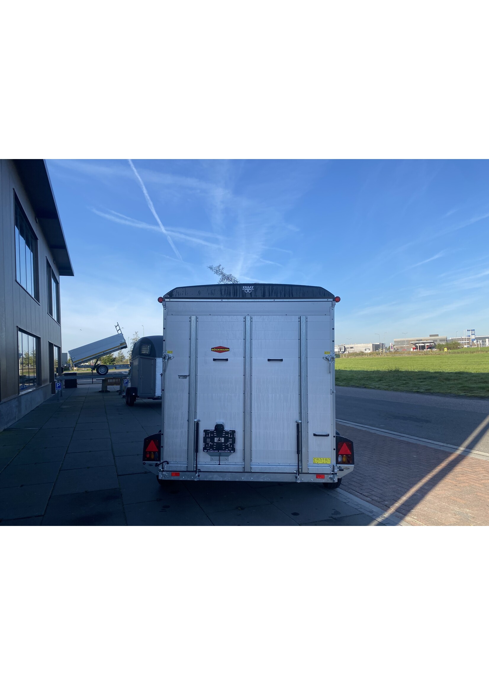 Bockmann Gesloten Aanhangwagen | 325 x 187 x 209 cm | 2.700 kg | Geremd ALL - IN AKTIE!