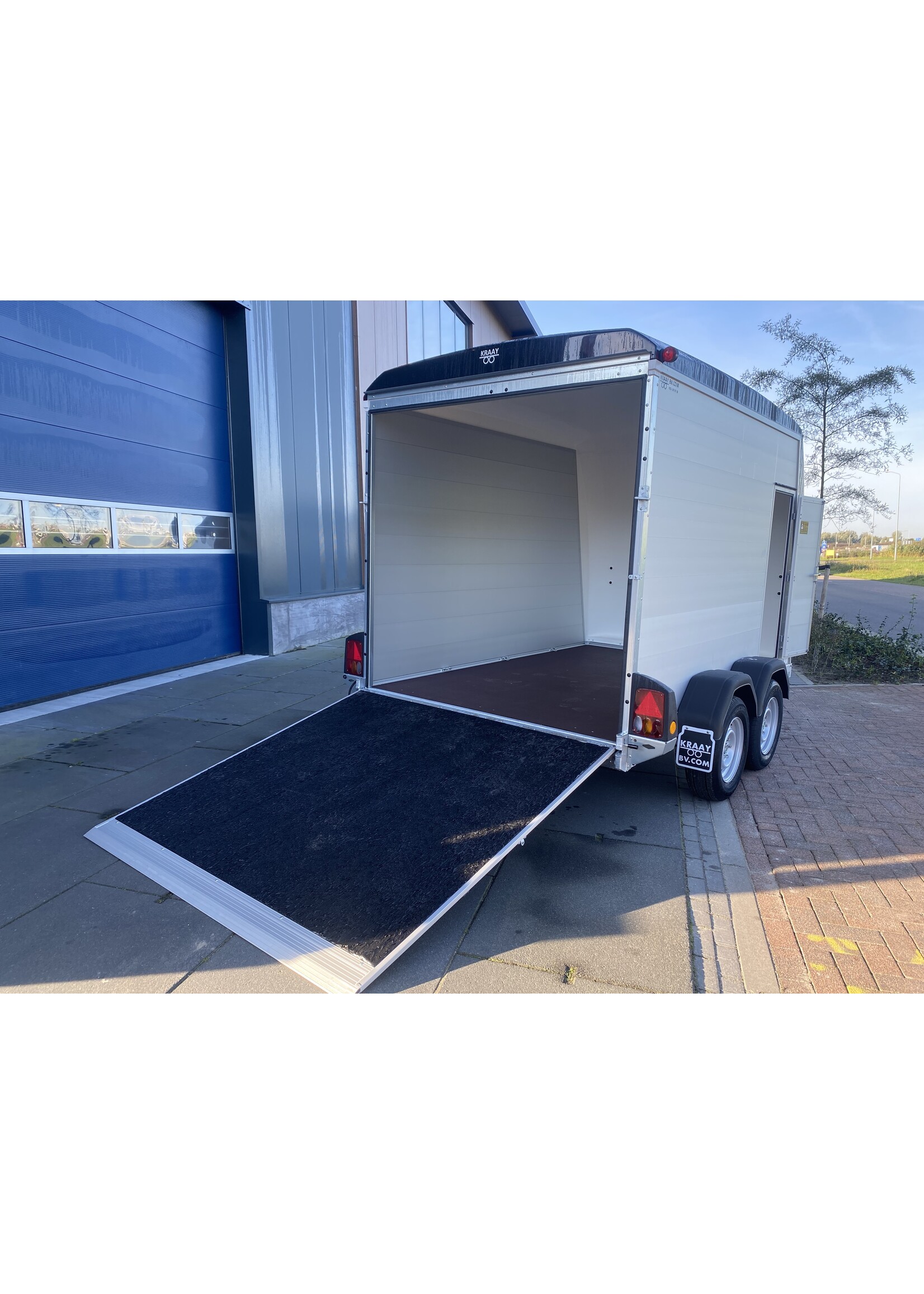 Bockmann Gesloten Aanhangwagen | 325 x 187 x 209 cm | 2.700 kg | Geremd ALL - IN AKTIE!