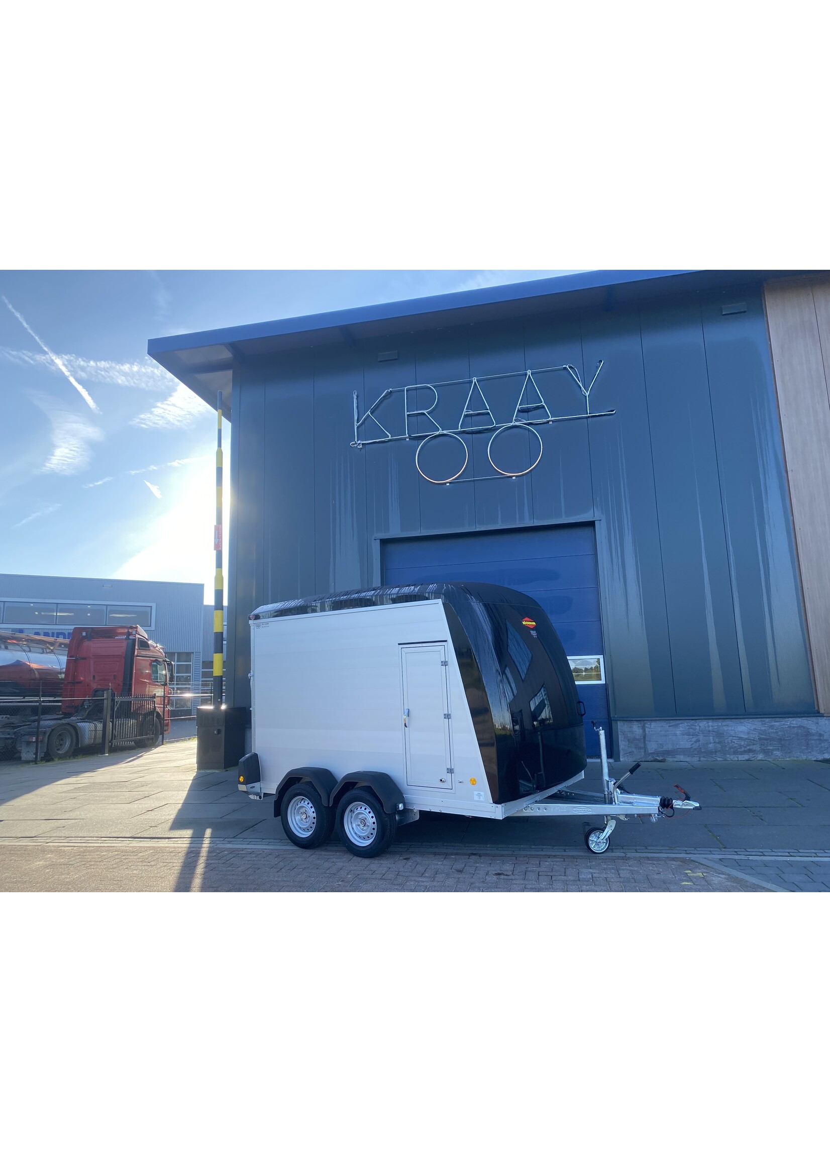 Bockmann Gesloten Aanhangwagen | 325 x 187 x 209 cm | 2.700 kg | Geremd ALL - IN AKTIE!