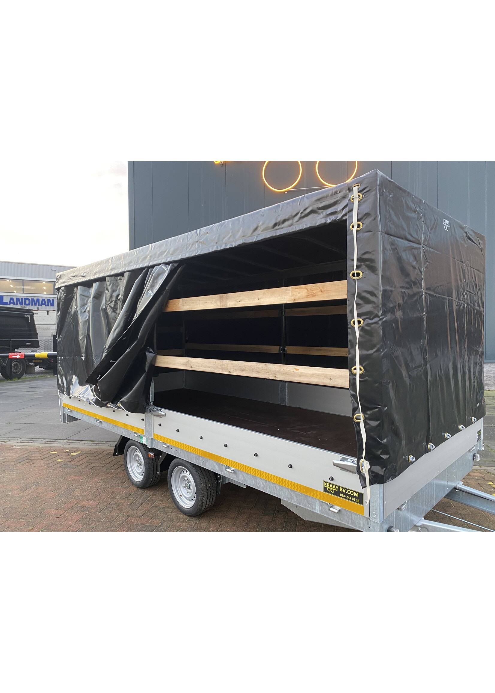 Eduard | 456 x 200 x 180 cm | 3.000 kg | Geremd ALL - IN AKTIE!