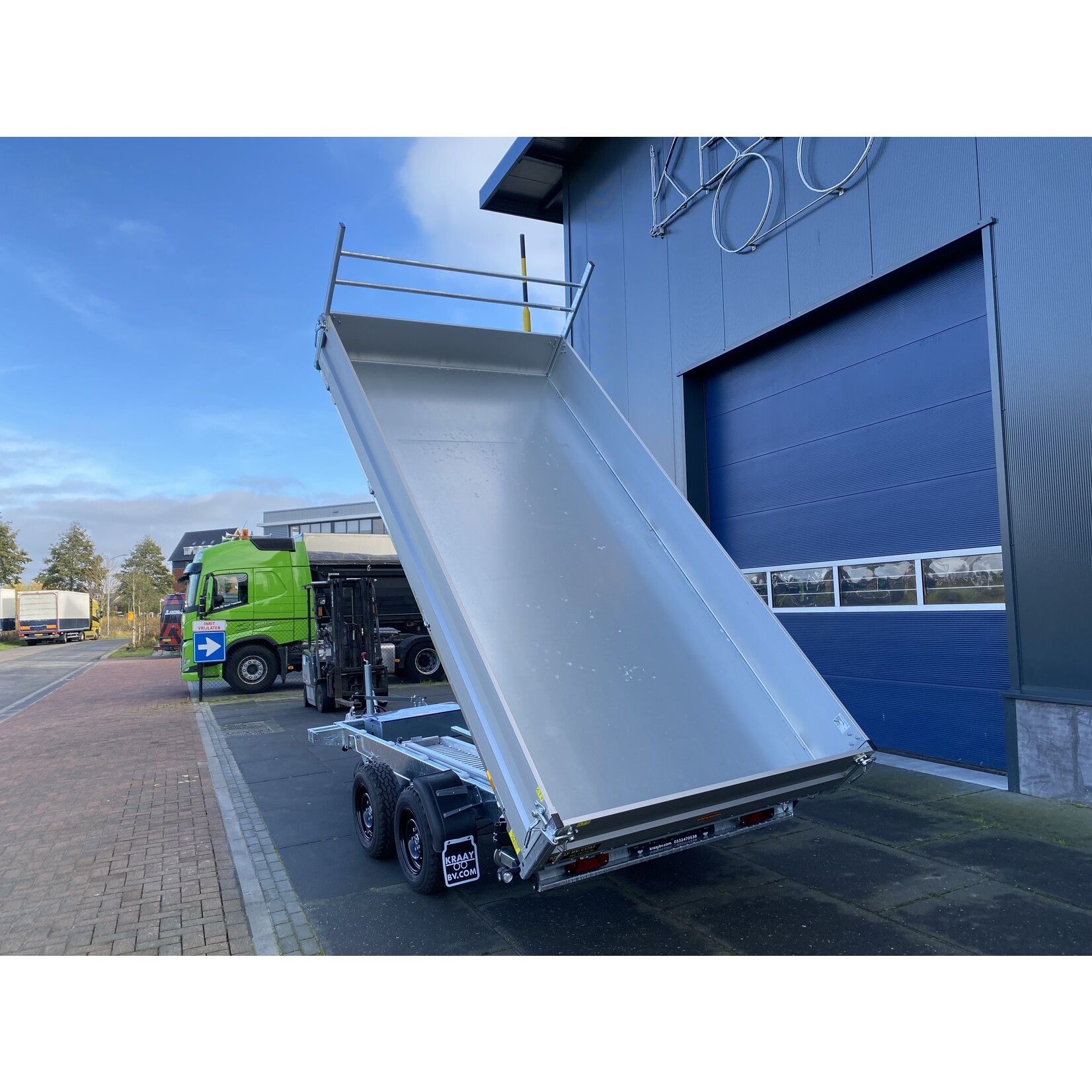 Bockmann 3-zijdige kipper| 374 x 180 x 35 cm | 3.500 kg | Geremd ALL - IN AKTIE!