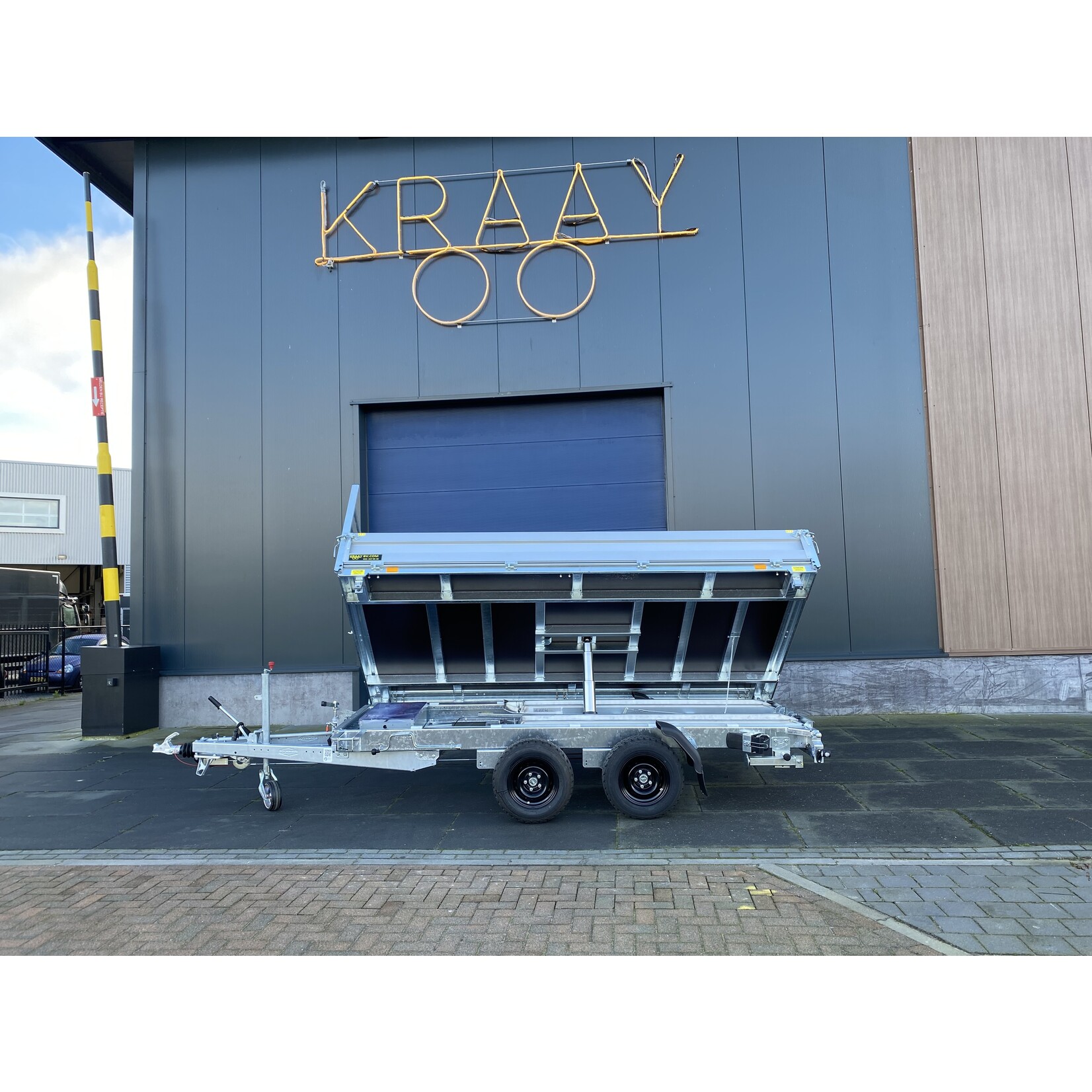 Bockmann 3-zijdige kipper| 374 x 180 x 35 cm | 3.500 kg | Geremd ALL - IN AKTIE!