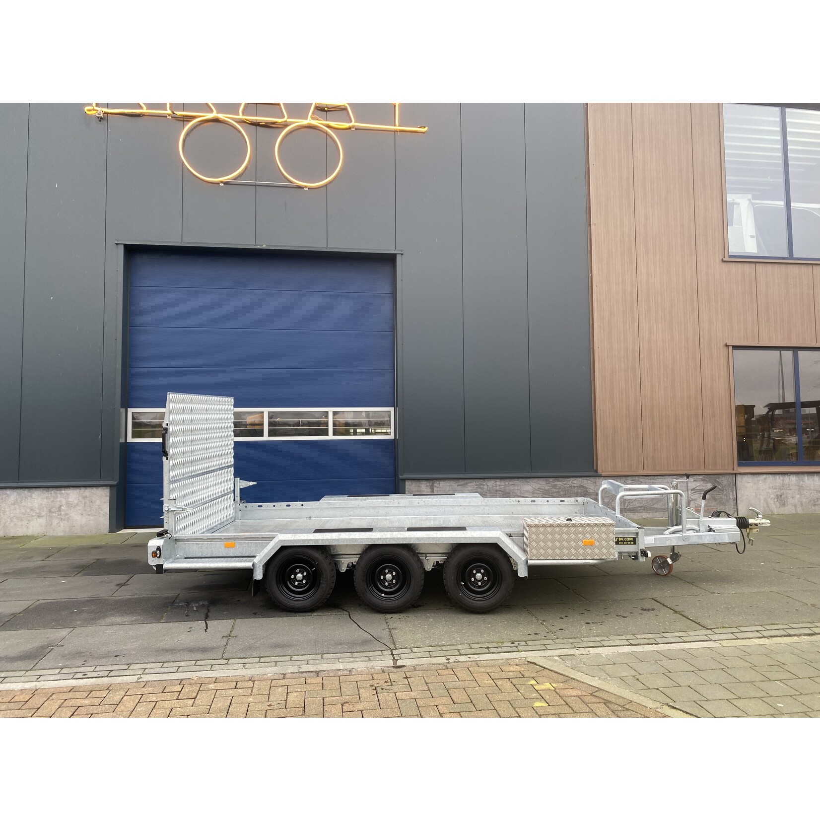 Hapert Hapert Indigo LF-3 | 405 x 179 | 3.500 kg | Geremd ALL - IN AKTIE!