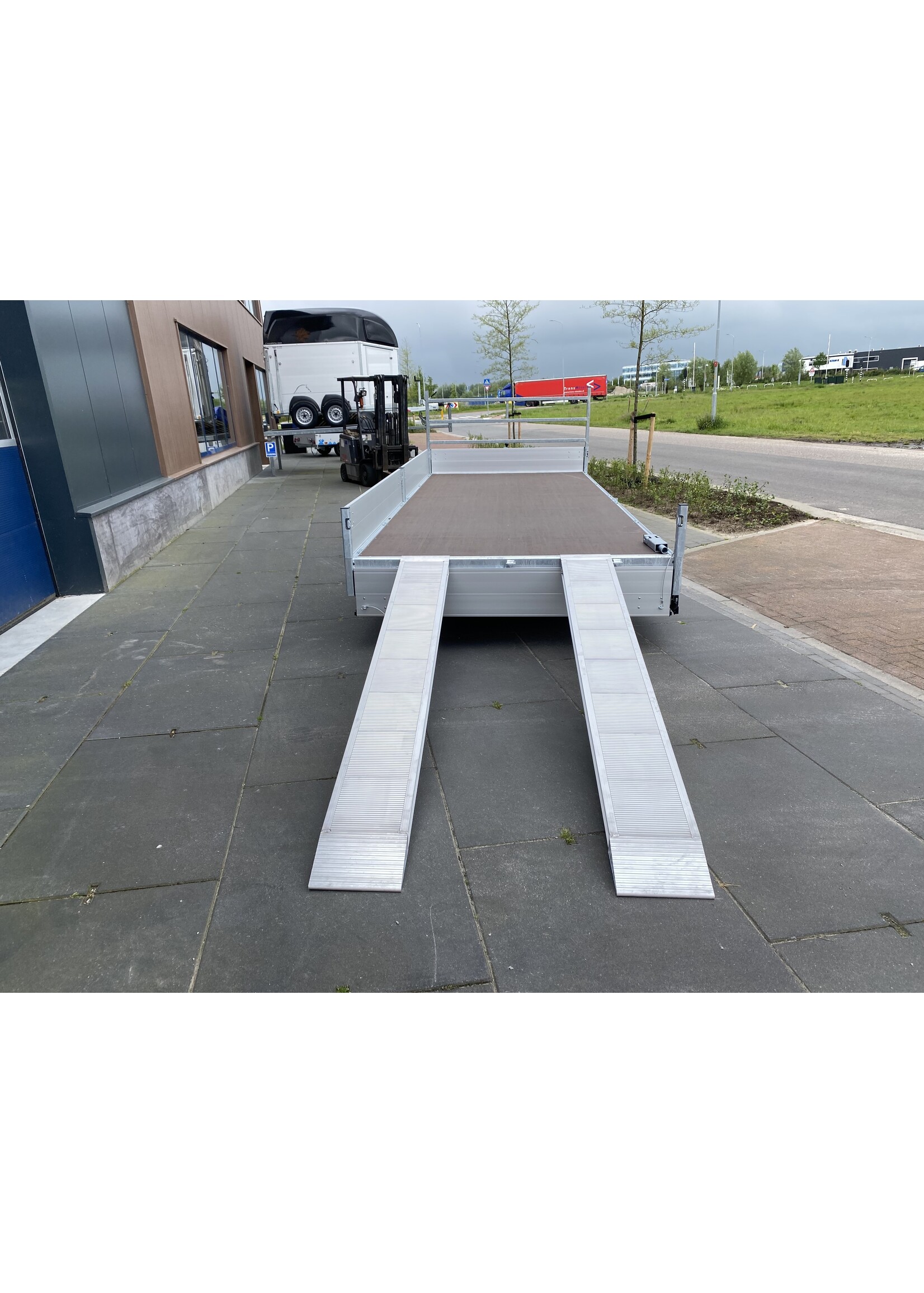 Hapert Azure H-3 | 505 x 200 x 30 cm | 3.500 kg ALL - IN AKTIE!