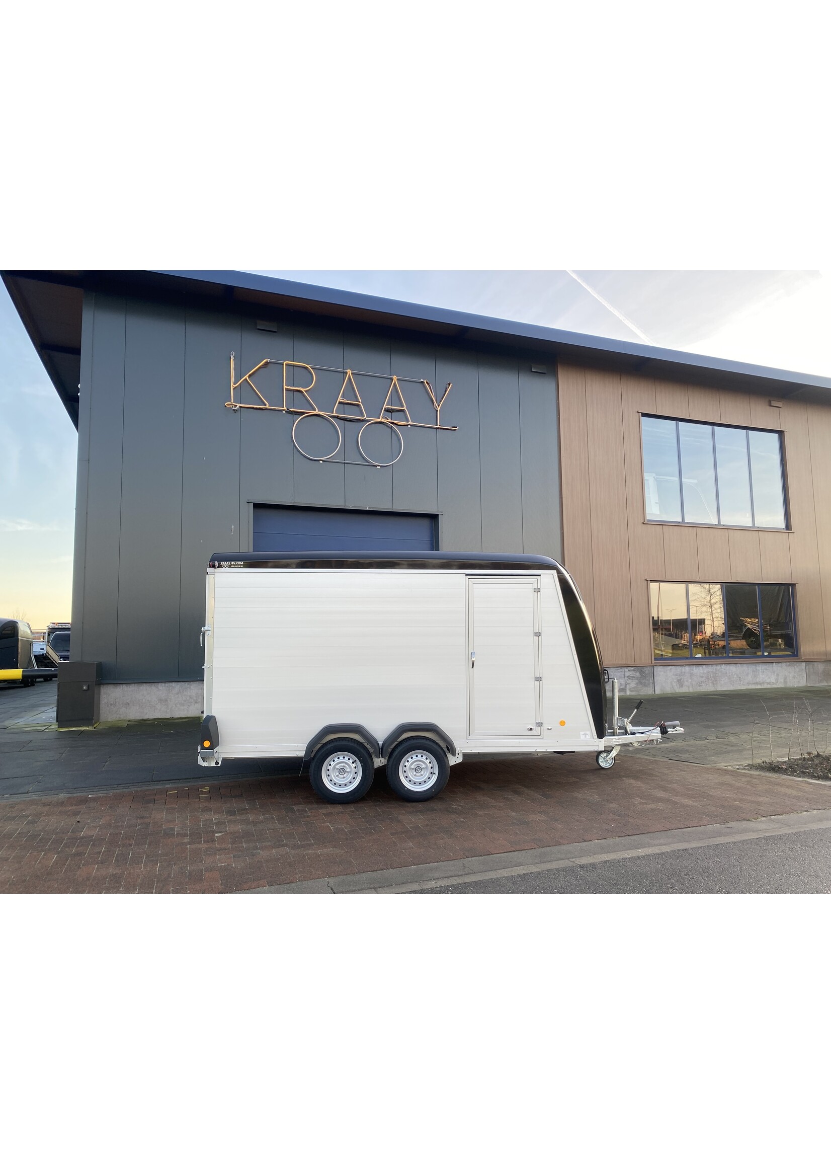 Bockmann Gesloten Aanhangwagen | 424 x 187 x 209 cm | 2.700 kg | Geremd ALL - IN AKTIE!