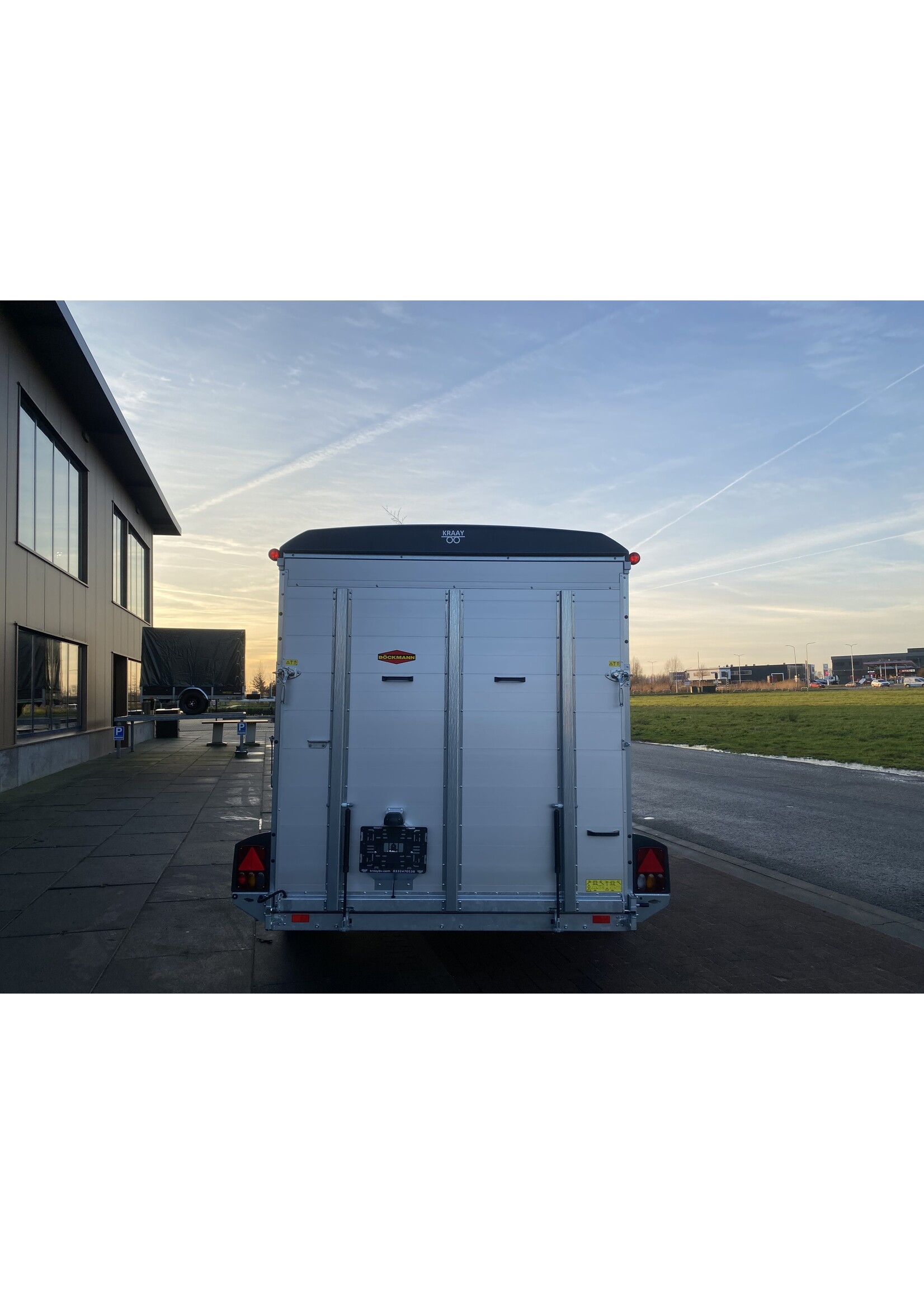 Bockmann Gesloten Aanhangwagen | 424 x 187 x 209 cm | 2.700 kg | Geremd ALL - IN AKTIE!