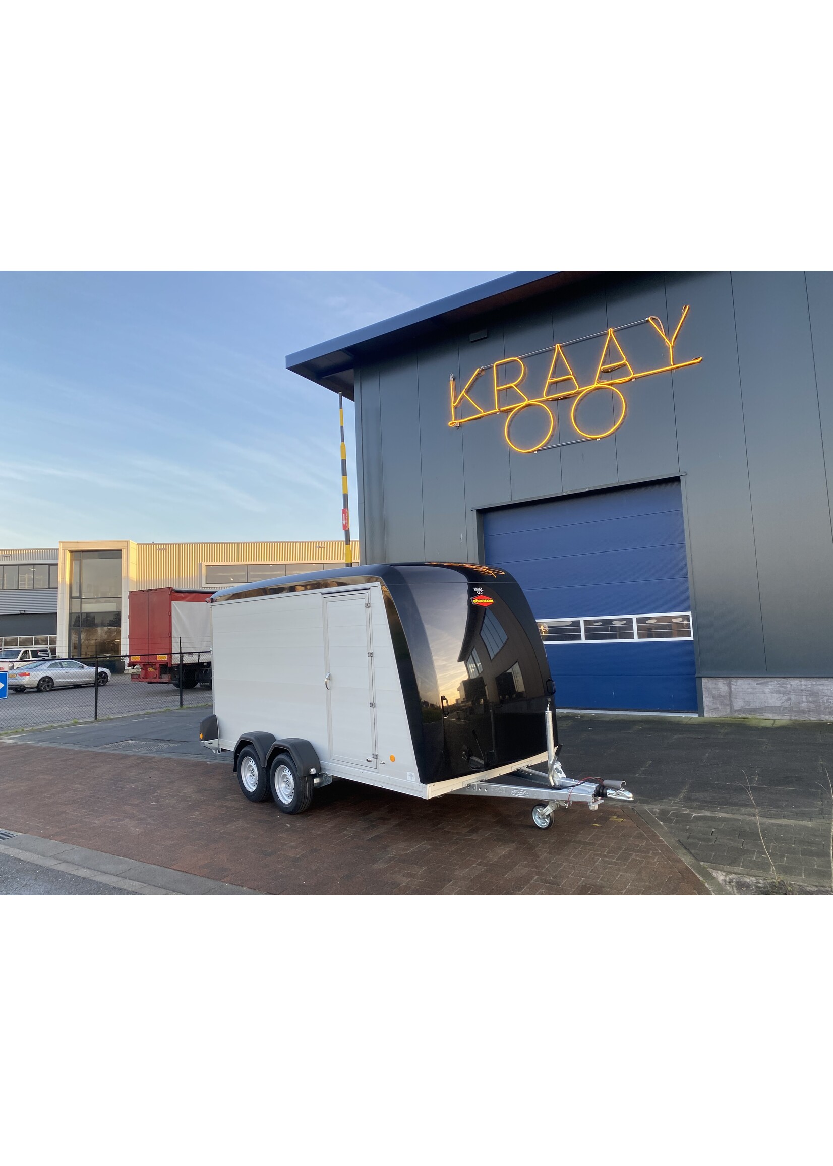 Bockmann Gesloten Aanhangwagen | 424 x 187 x 209 cm | 2.700 kg | Geremd ALL - IN AKTIE!