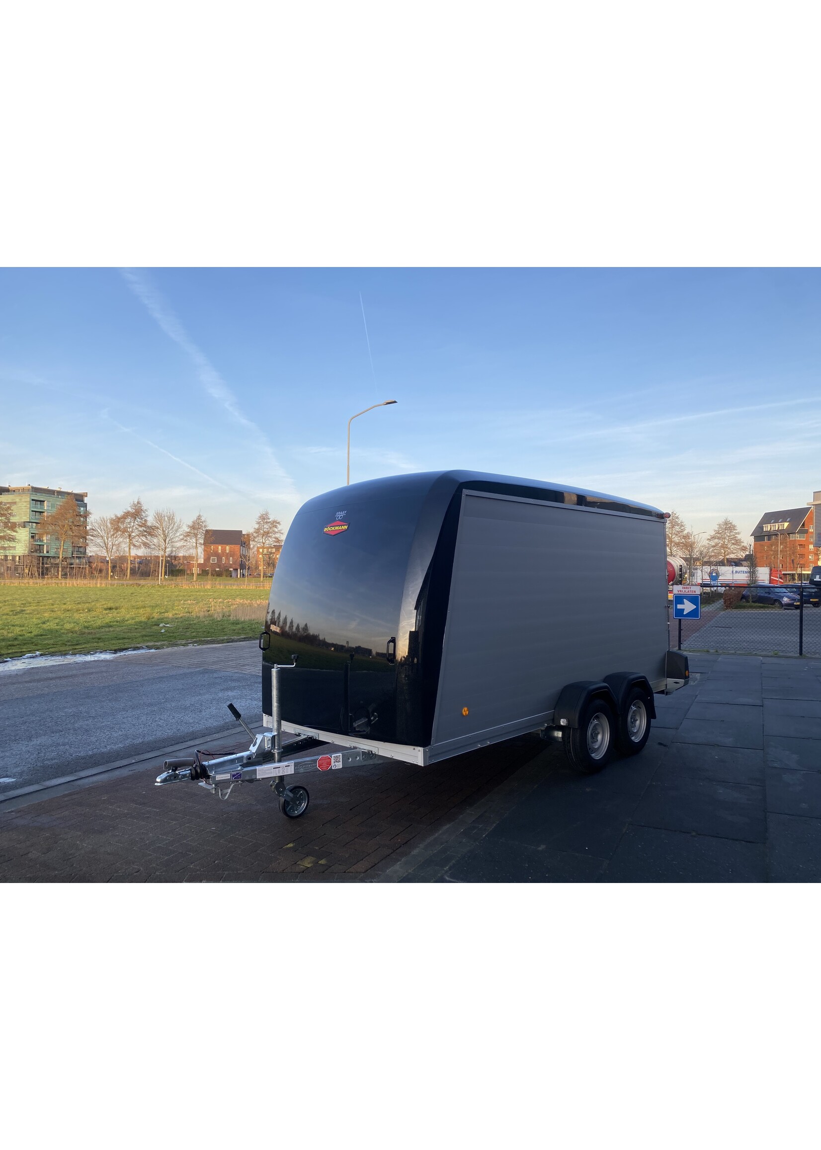 Bockmann Gesloten Aanhangwagen | 424 x 187 x 209 cm | 2.700 kg | Geremd ALL - IN AKTIE!