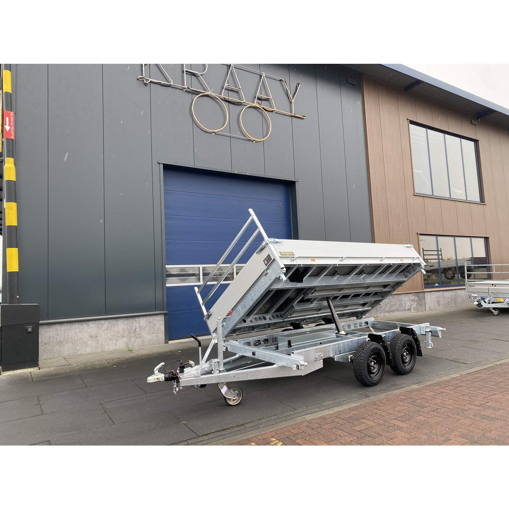 Crowline Crowline 3 - zijdige kipper | 350 x 180 x 30 cm | 3.500 kg | Geremd ALL - IN AKTIE!