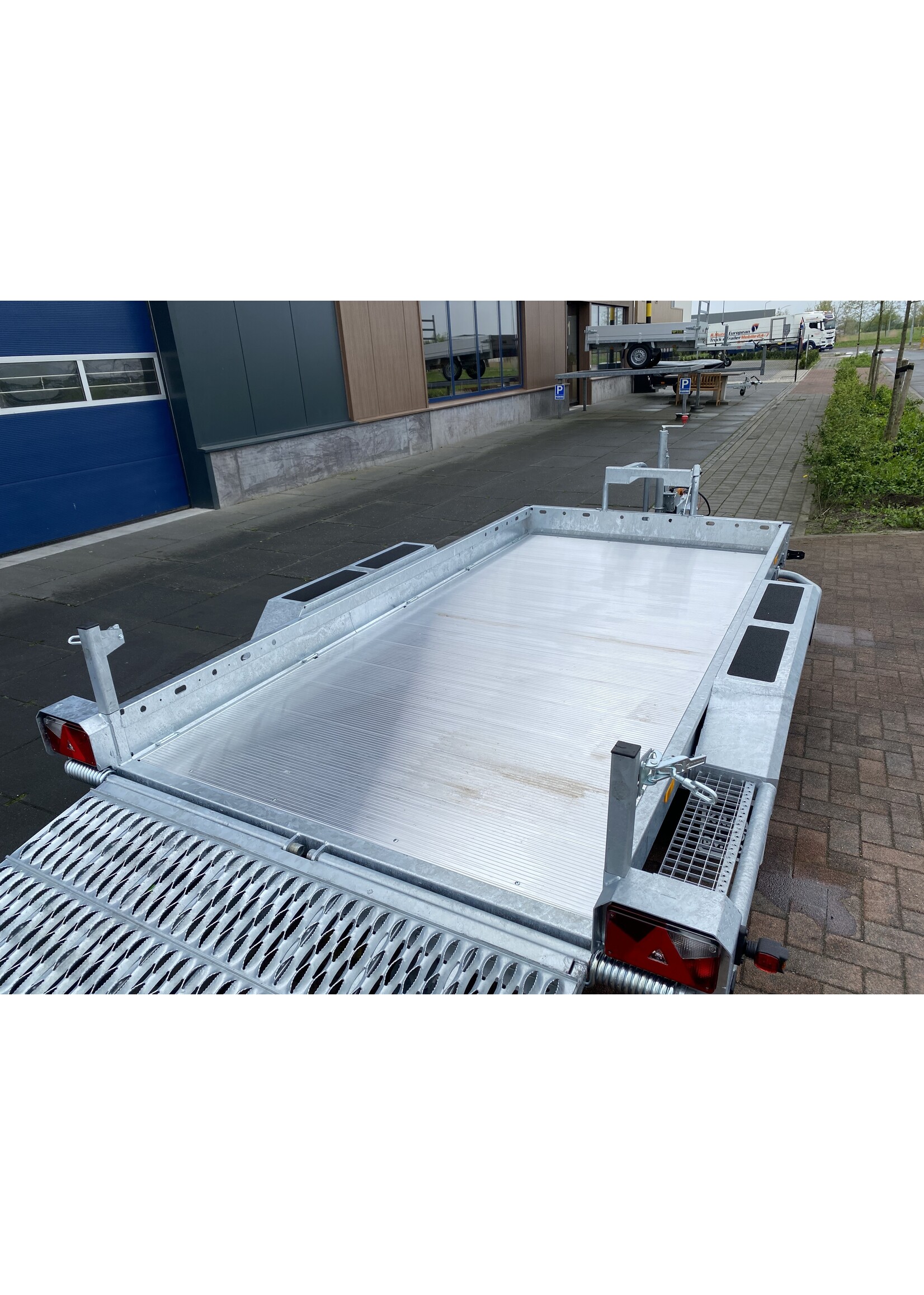 hapet Hapert Indigo LF-2 | 355 x 169 | 3.500 kg | Geremd ALL - IN AKTIE!