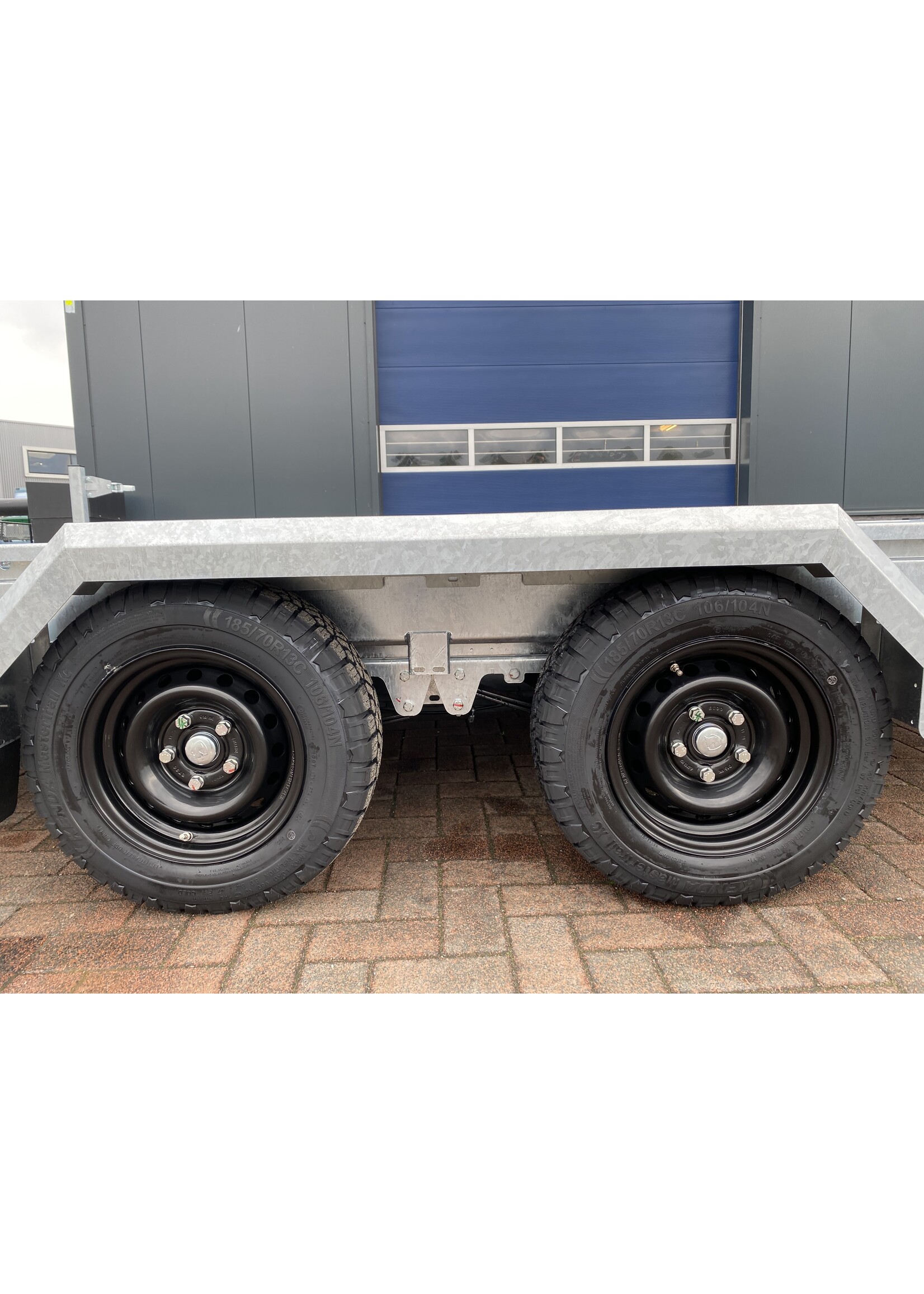 hapet Hapert Indigo LF-2 | 355 x 169 | 3.500 kg | Geremd ALL - IN AKTIE!