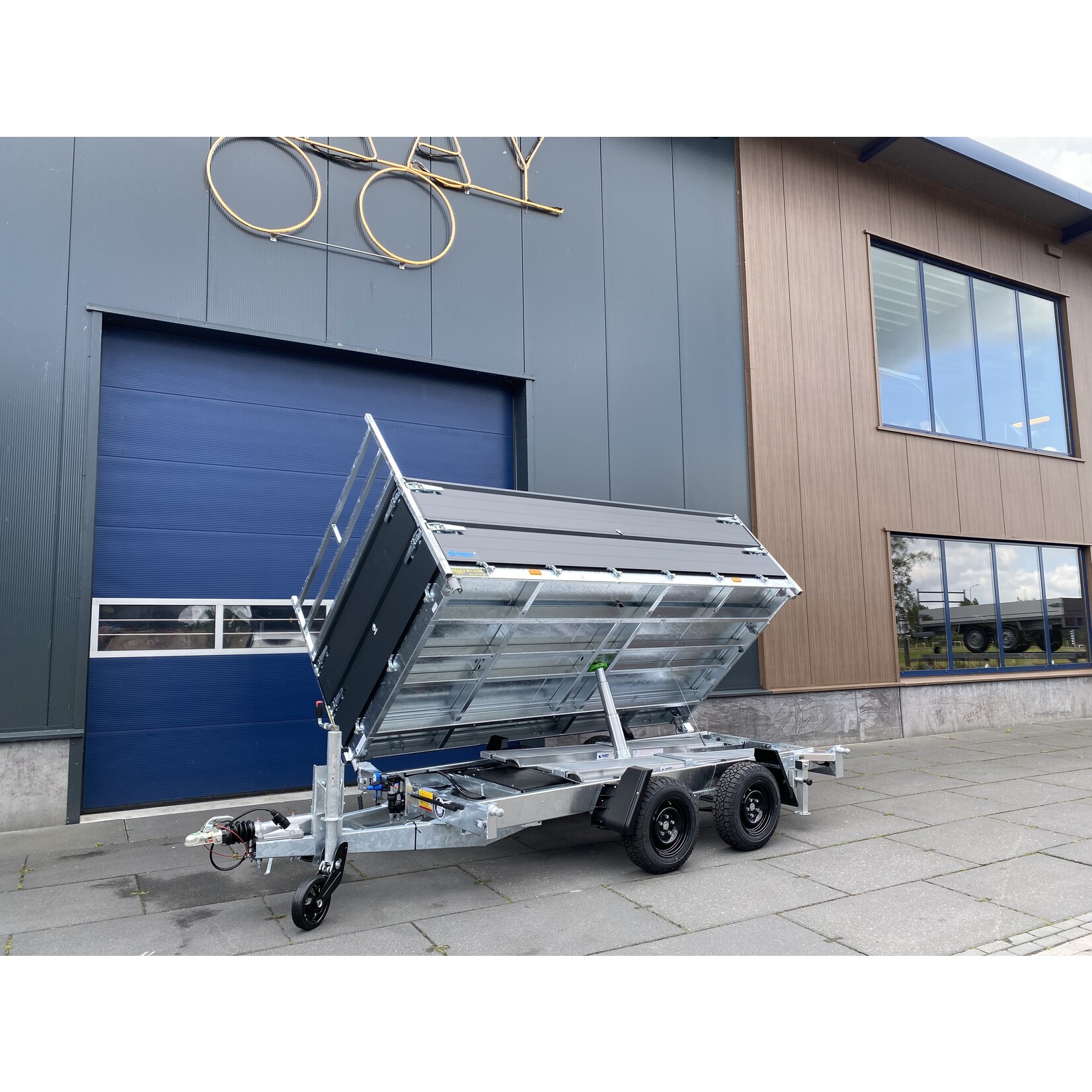 Hapert Hapert Cobalt + 335 x 180 x 80 cm | 3.500 kg | Geremd ALL - IN AKTIE!