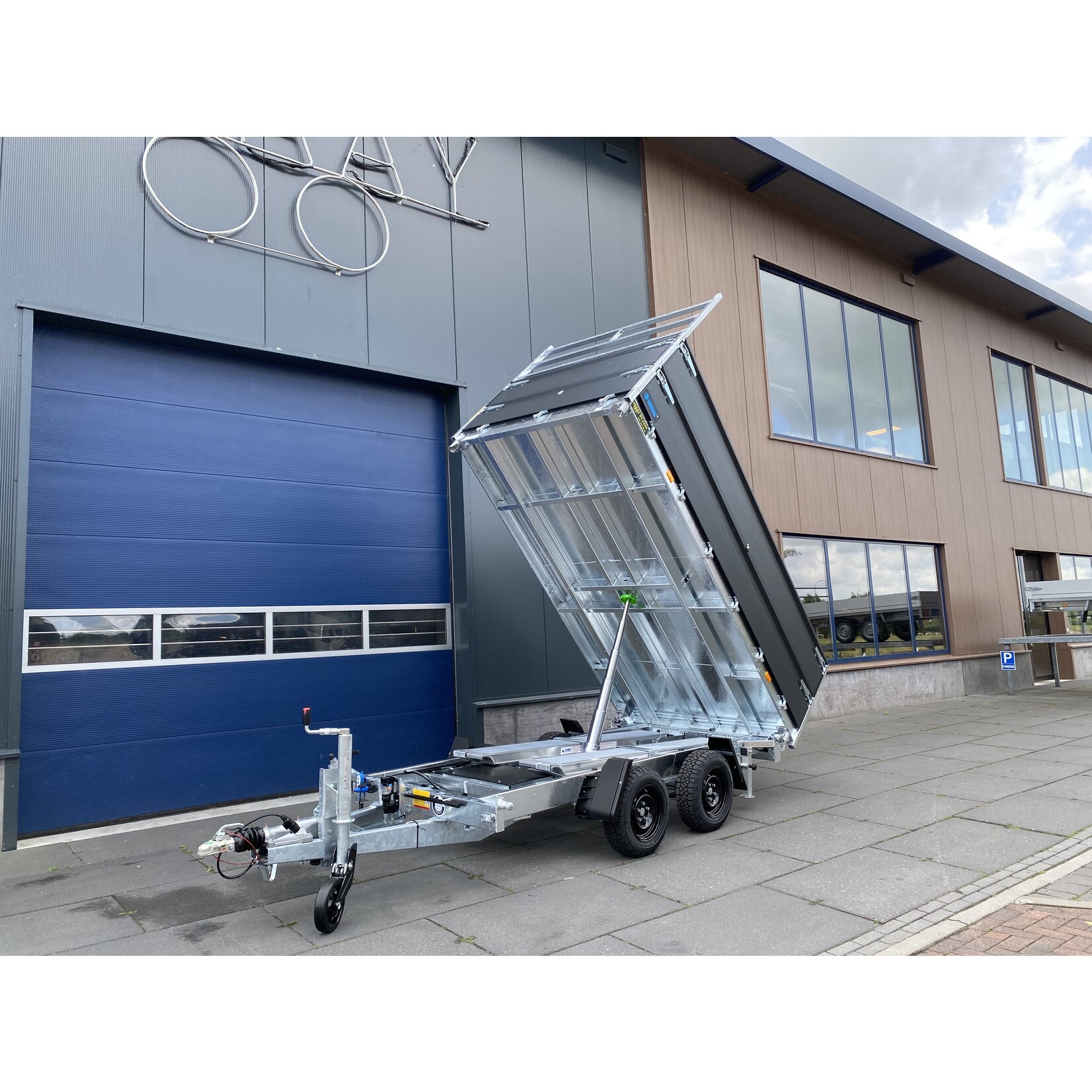 Hapert Hapert Cobalt + 335 x 180 x 80 cm | 3.500 kg | Geremd ALL - IN AKTIE!
