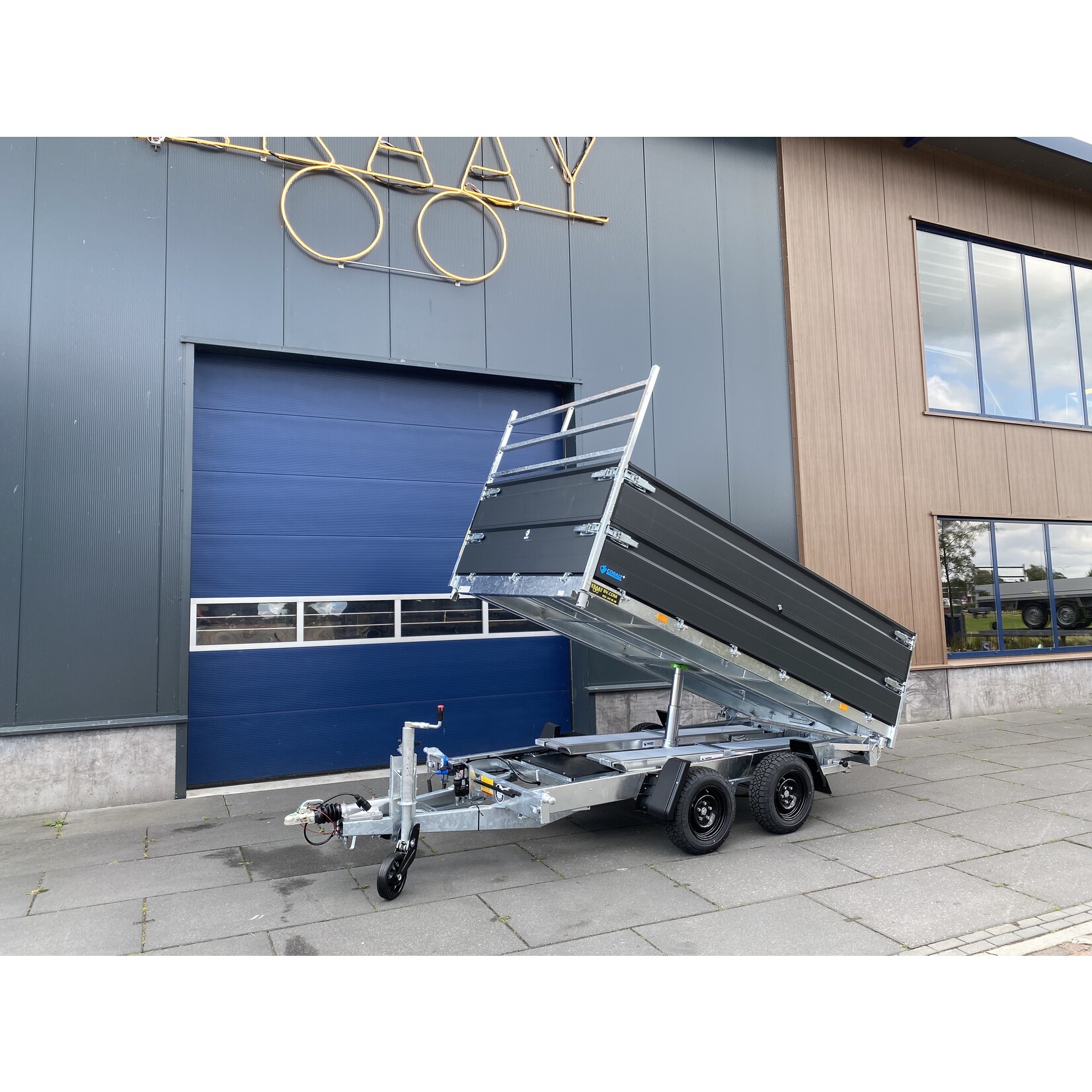 Hapert Hapert Cobalt + 335 x 180 x 80 cm | 3.500 kg | Geremd ALL - IN AKTIE!