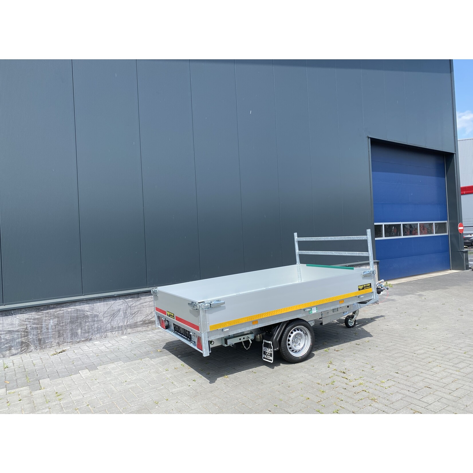 Eduard kipper | 260 x 150 x 30 cm | 1.350 kg | Geremd ALL - IN AKTIE!
