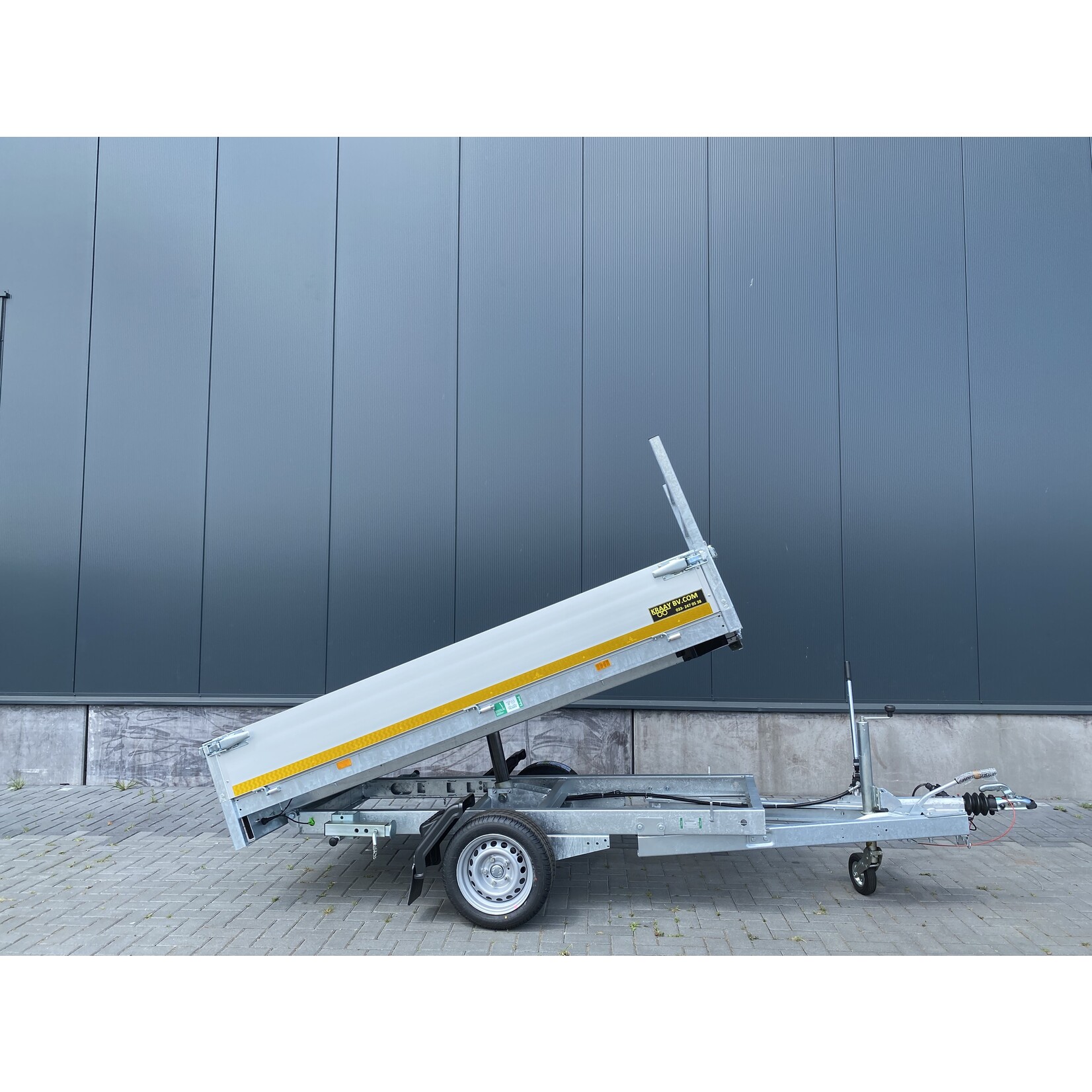 Eduard kipper | 260 x 150 x 30 cm | 1.350 kg | Geremd ALL - IN AKTIE!