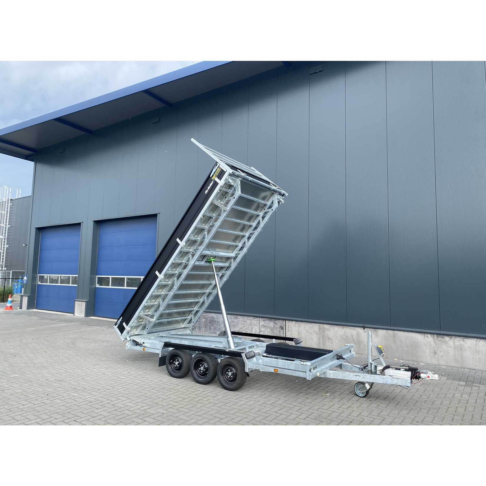 hulco Hulco Benax-3 Go-Getter | 405 x 200 x 30 cm | 3.500 kg | Geremd ALL - IN AKTIE!