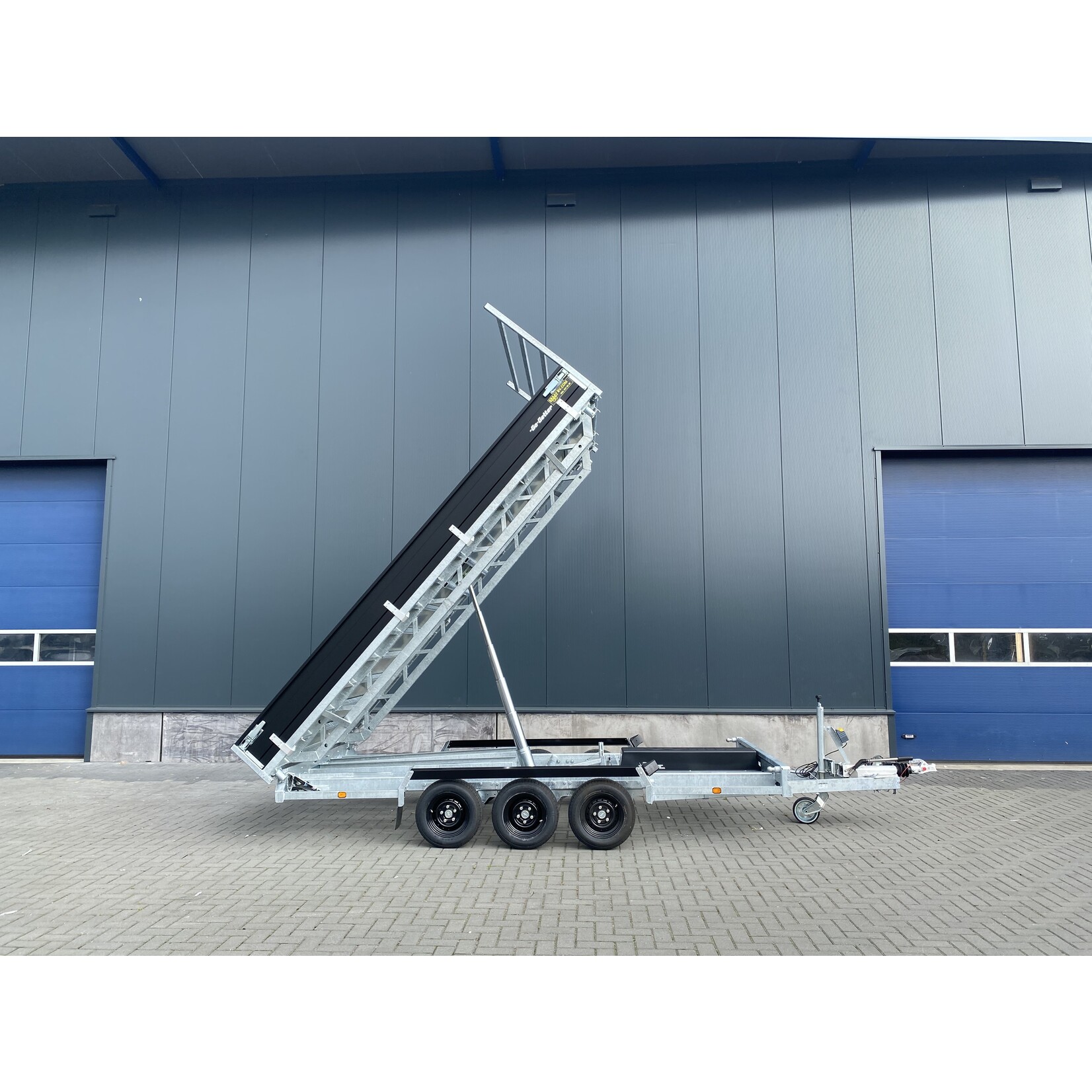 hulco Hulco Benax-3 Go-Getter | 405 x 200 x 30 cm | 3.500 kg | Geremd ALL - IN AKTIE!
