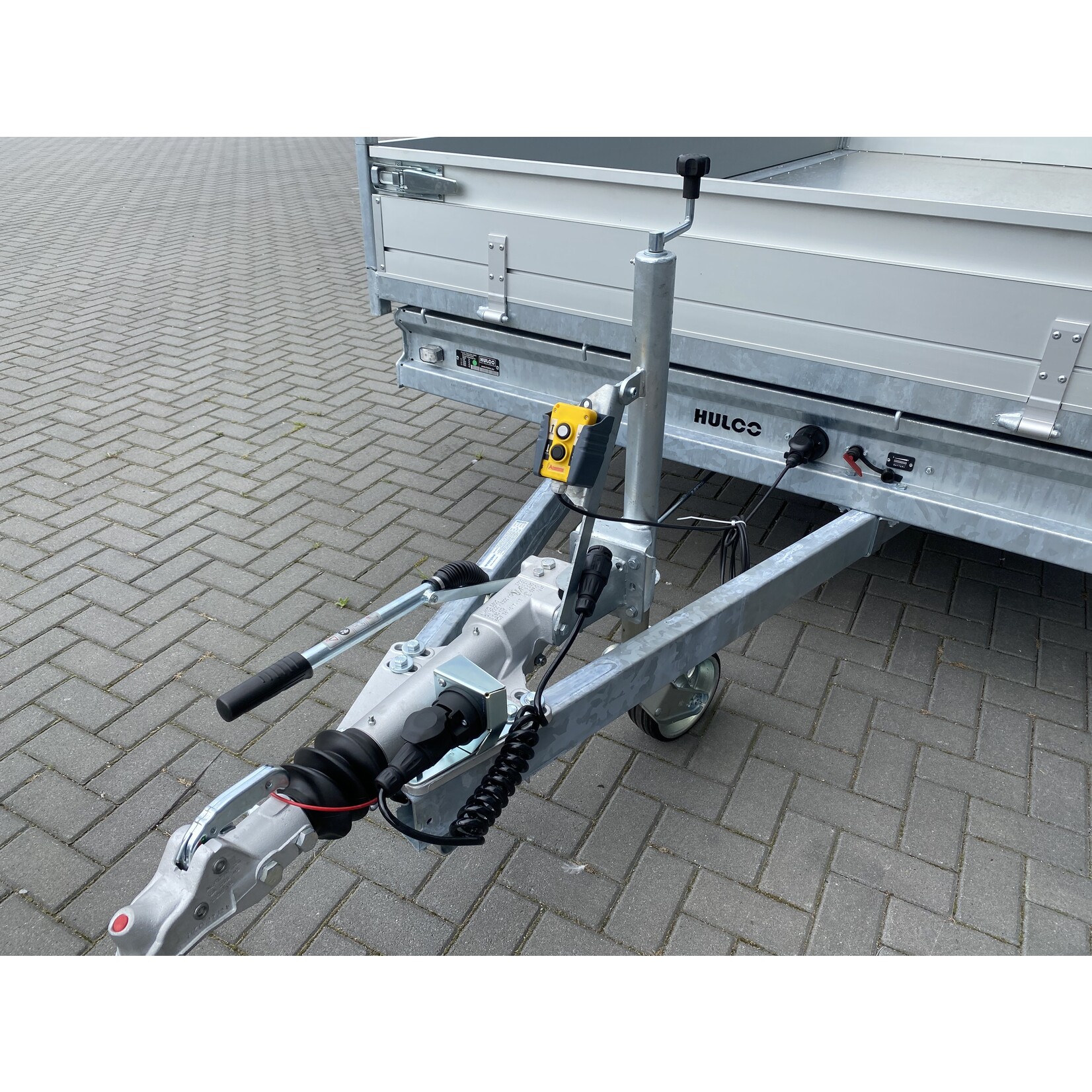 hulco Voorraad Aktie! Hulco Benax-3  405 x 200 x 30 cm | 3.500 kg | Geremd